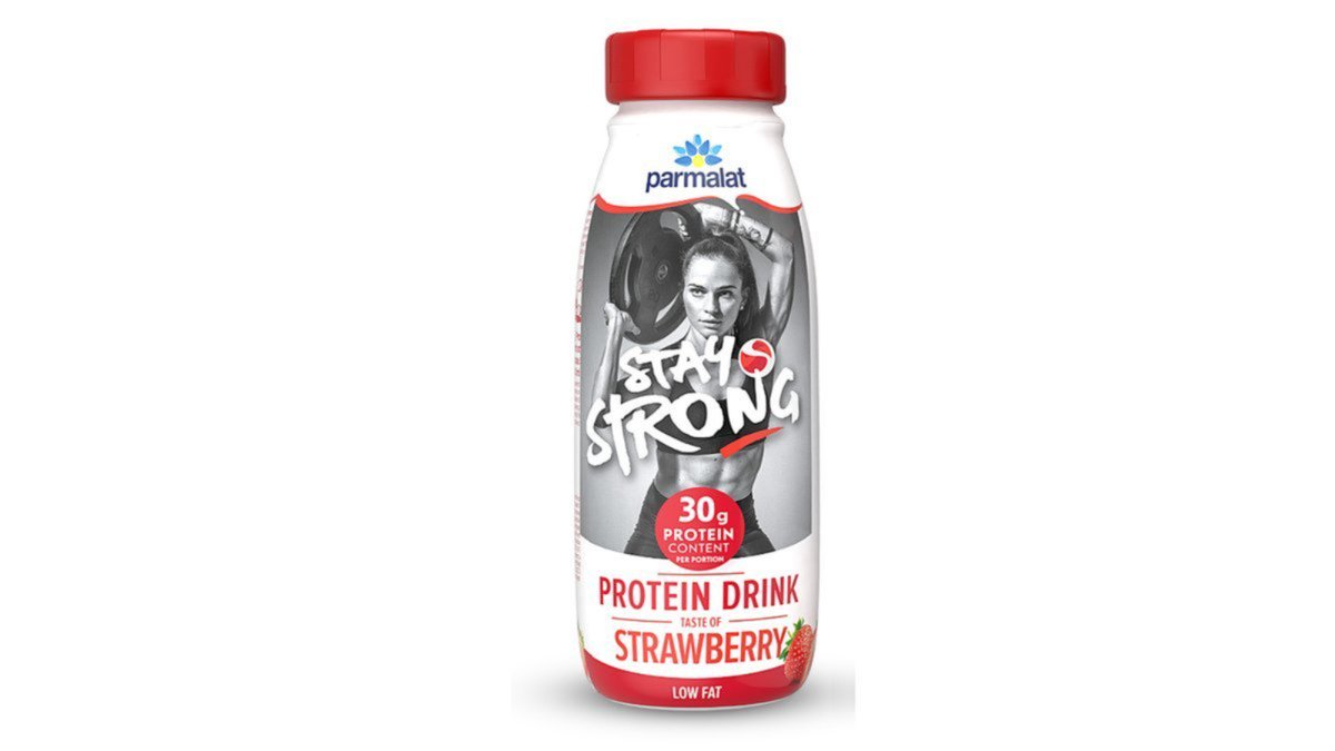 Протеиновый напиток Parmalat Stay Strong со вкусом клубники 500 г.