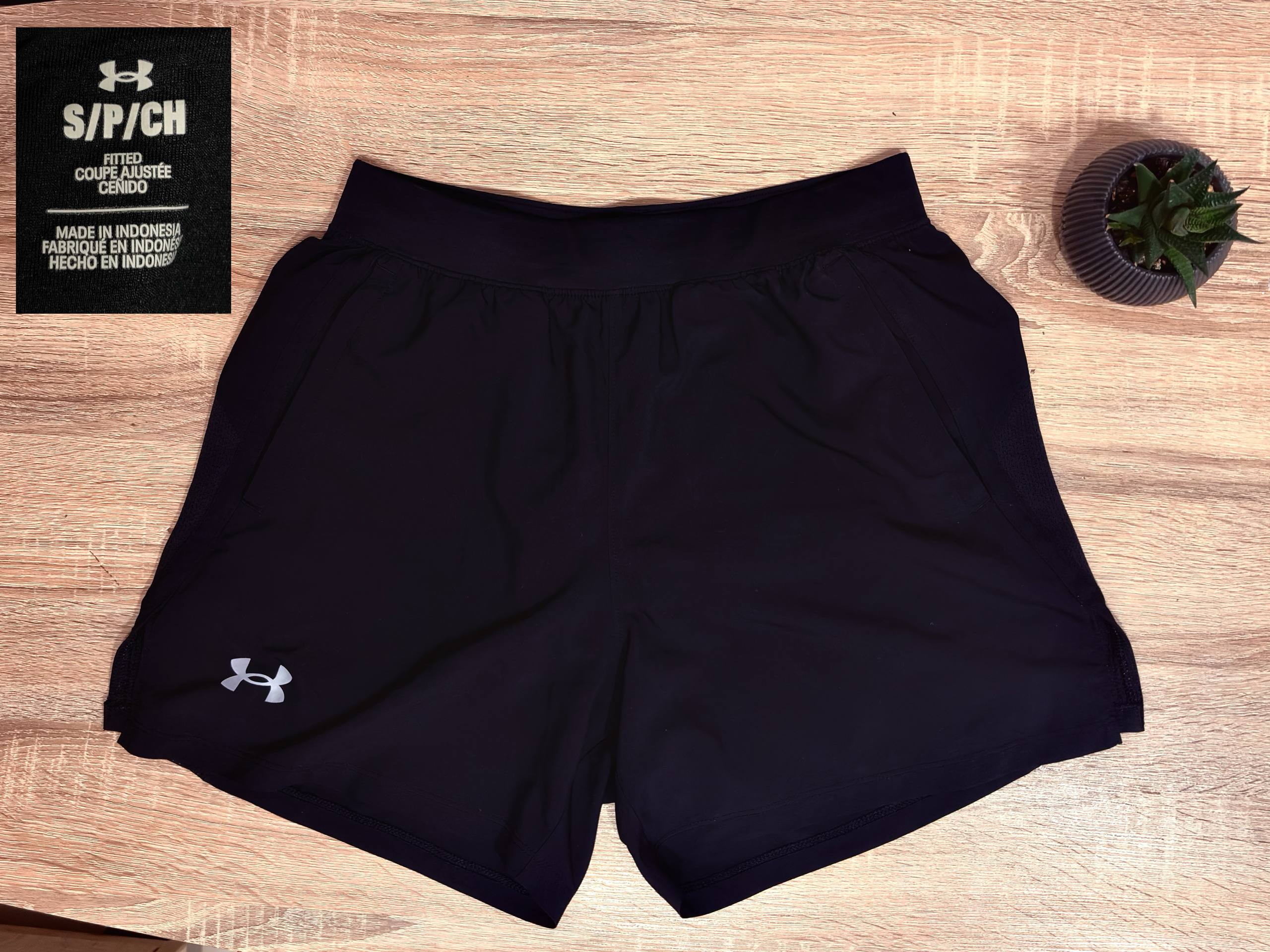 Шорты Under Armour мужские, размер S