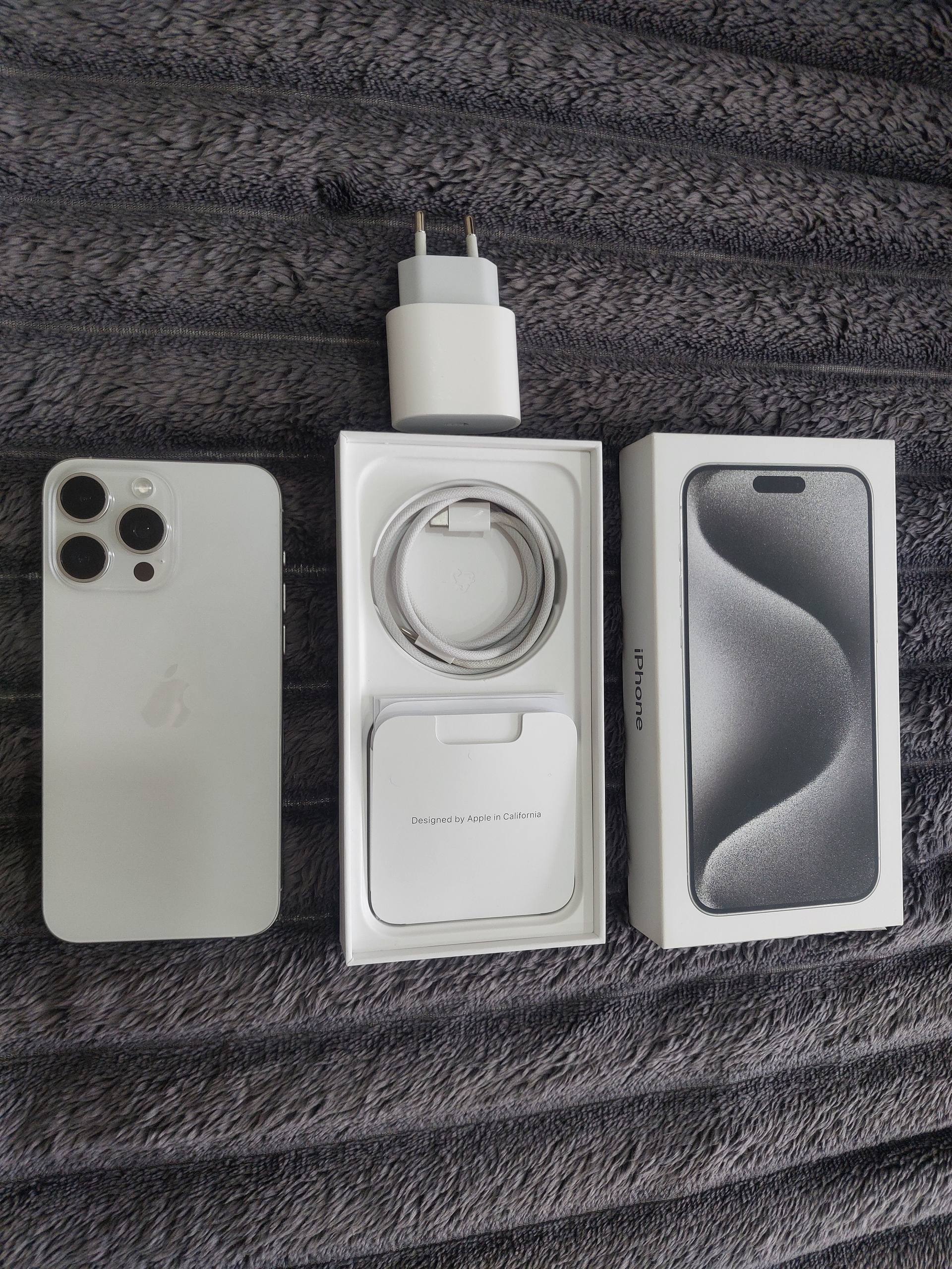 iPhone 15 Pro Max 256GB White (Sim + E-Sim)