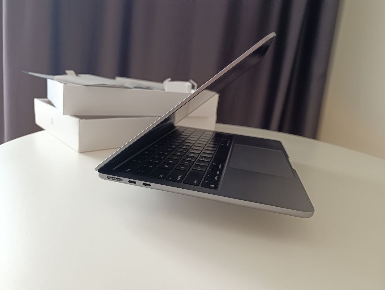 MacBook Air 13 M2 16/256GB