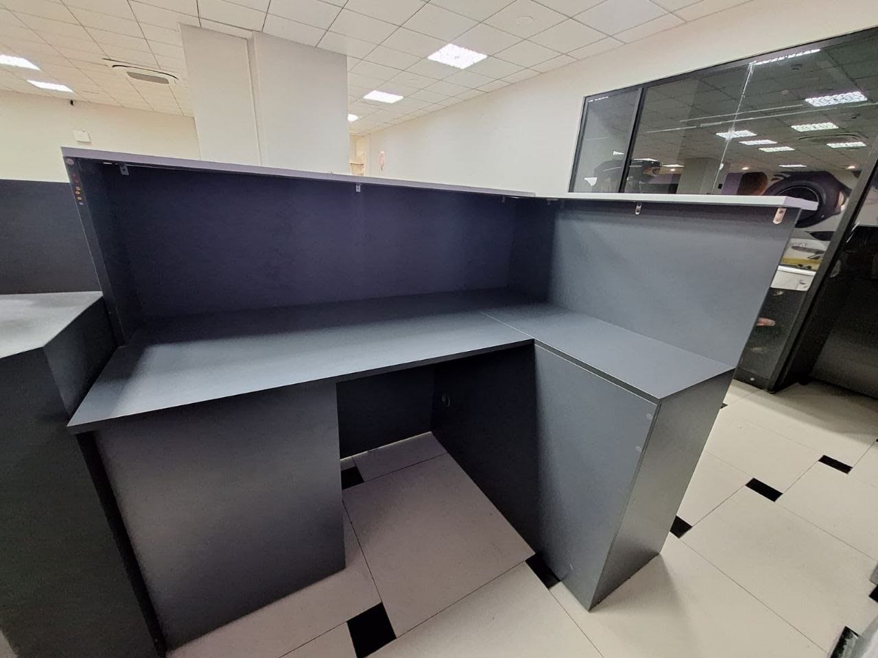 Стол ресепшн