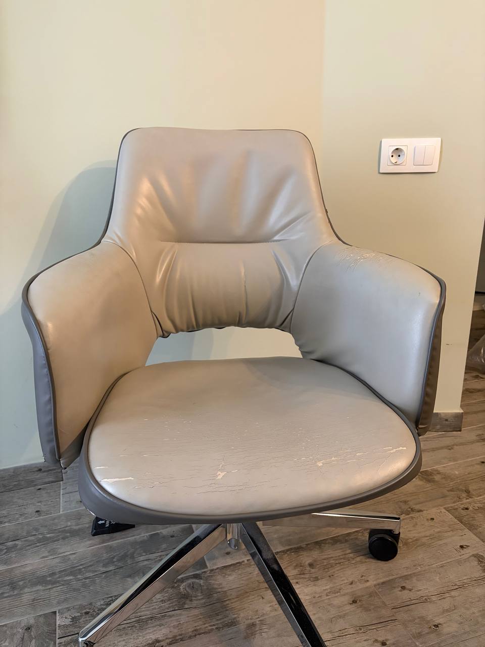 Офисный стул Modus