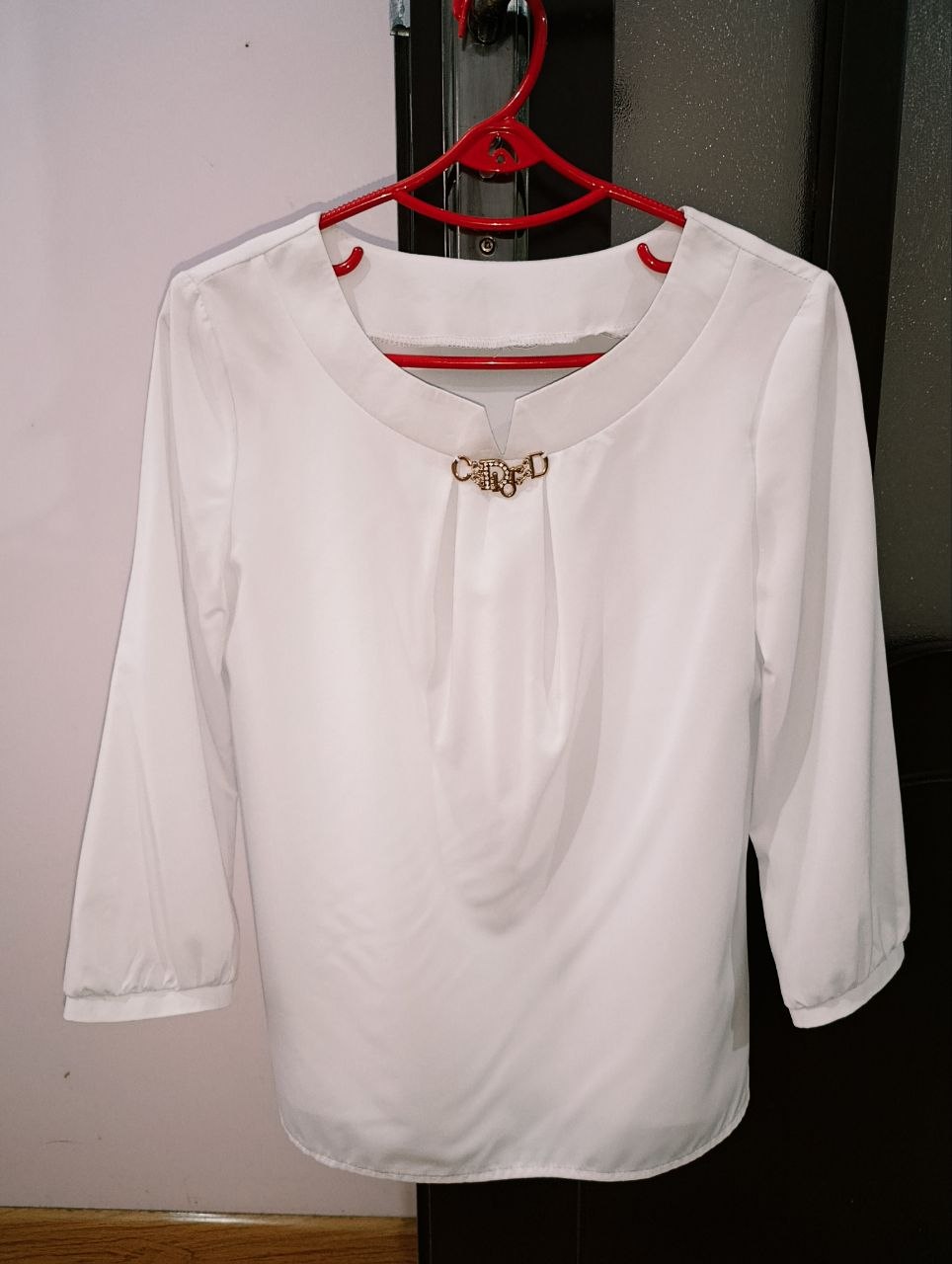 Блуза белая, рукав три четверти, размер XS-S
