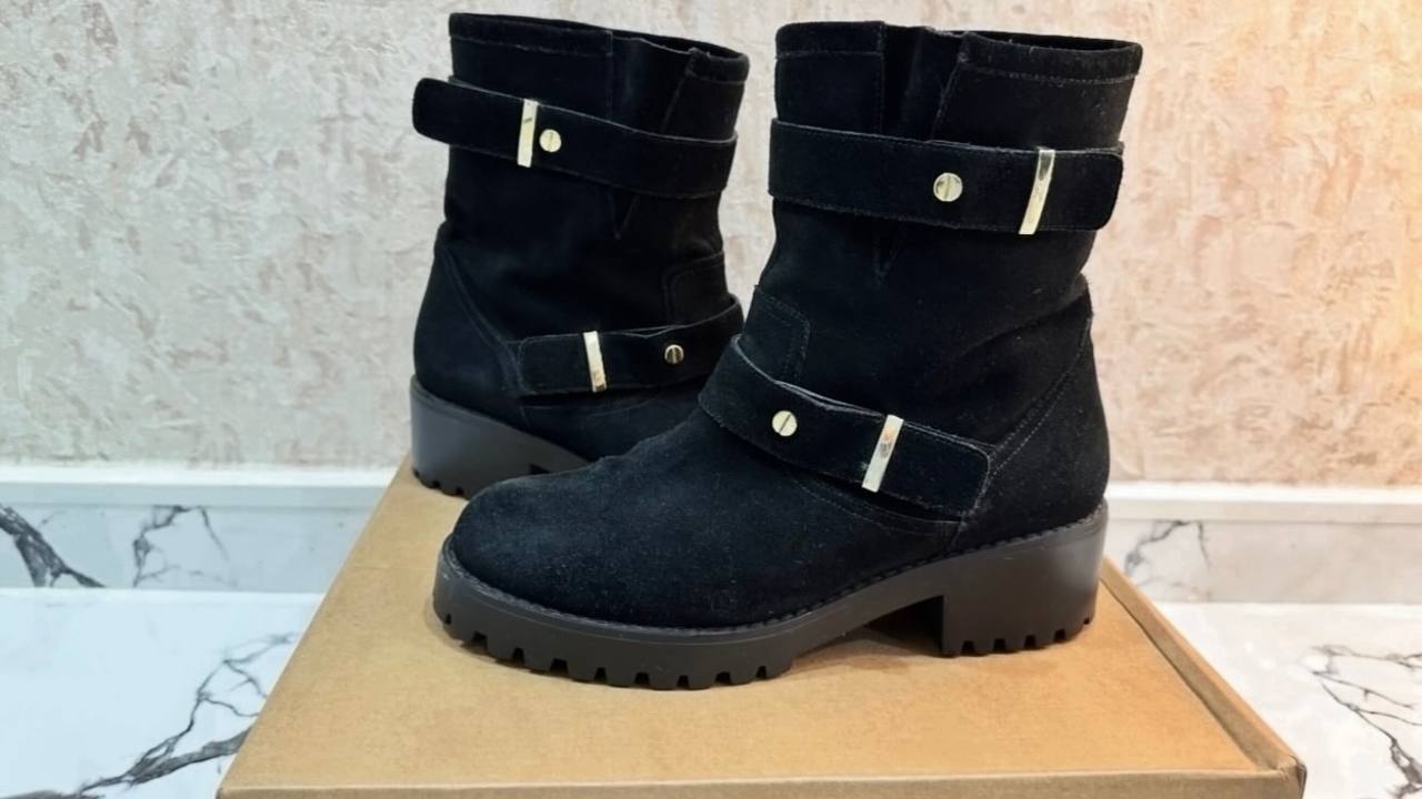 Полусапожки замшевые Corso Como 38.5