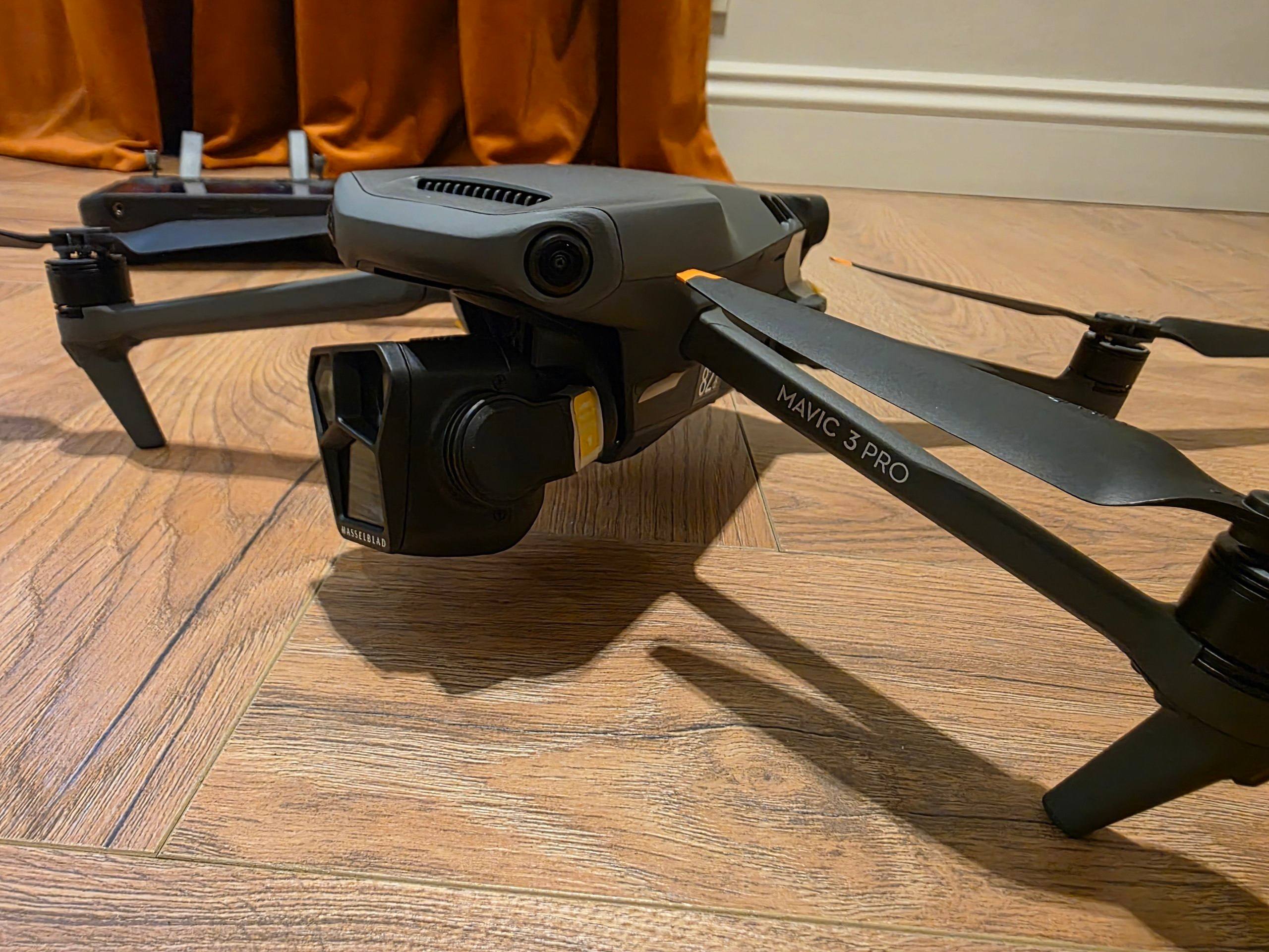 DJI Mavic 3 Pro Fly More Combo DJI RC Pro