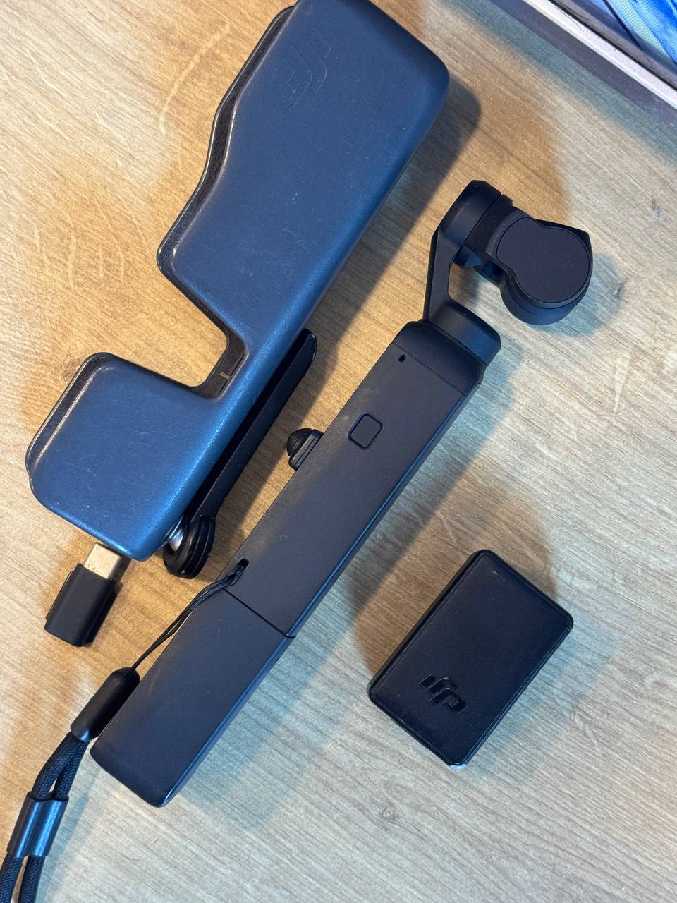 DJI Osmo Pocket 2 с микрофоном и триногой