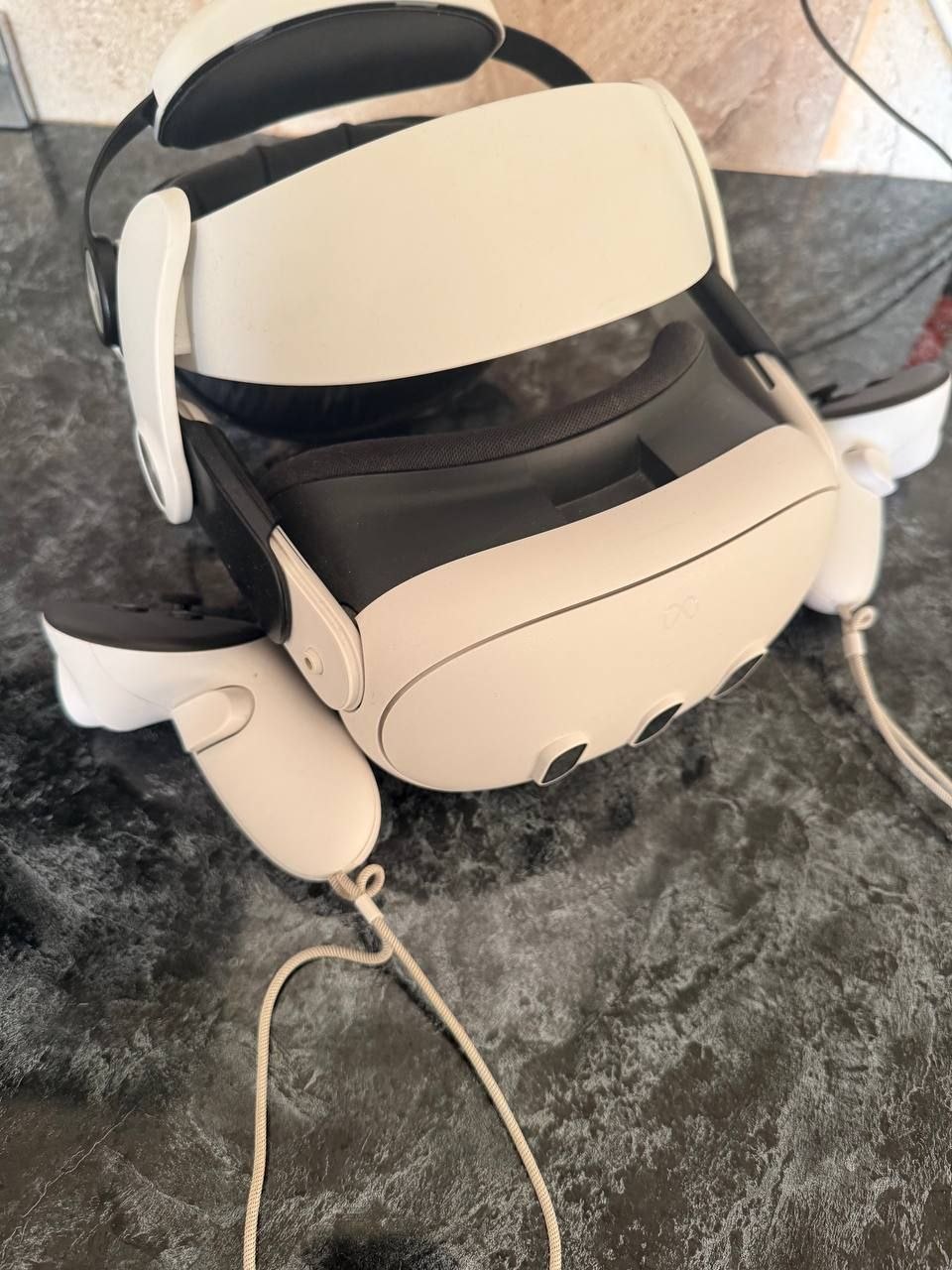 VR шлем Meta Quest 3 128GB с креплением и шнуром 5м