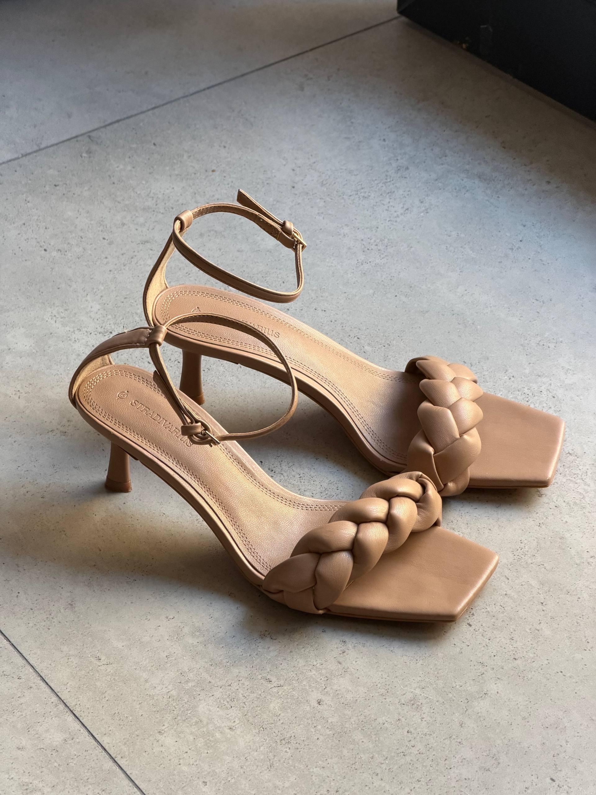 Босоножки Stradivarius 36/37