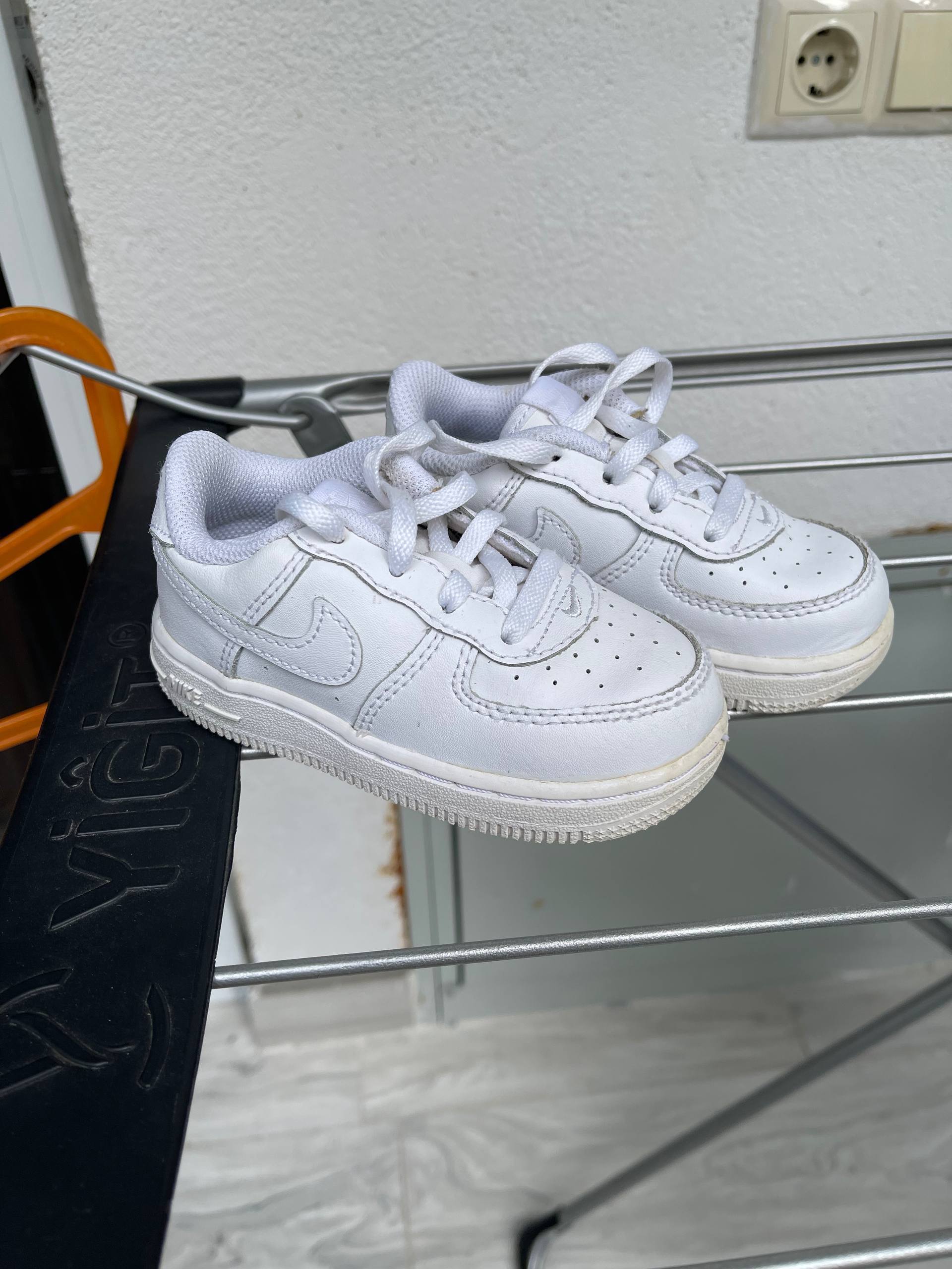 Кроссовки Nike 23,4 размер 13 см