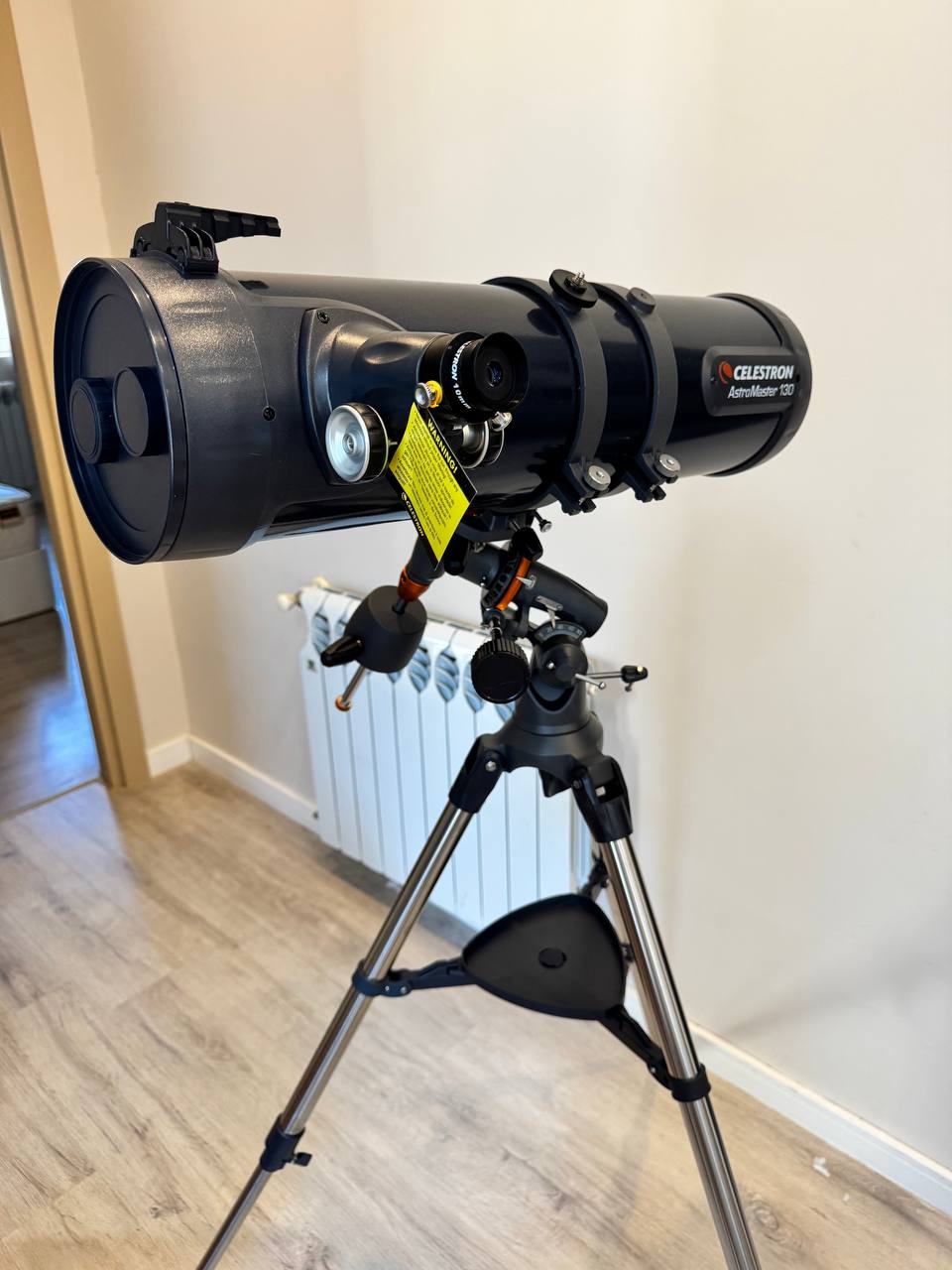 Celestron AstroMaster 130EQ телескоп