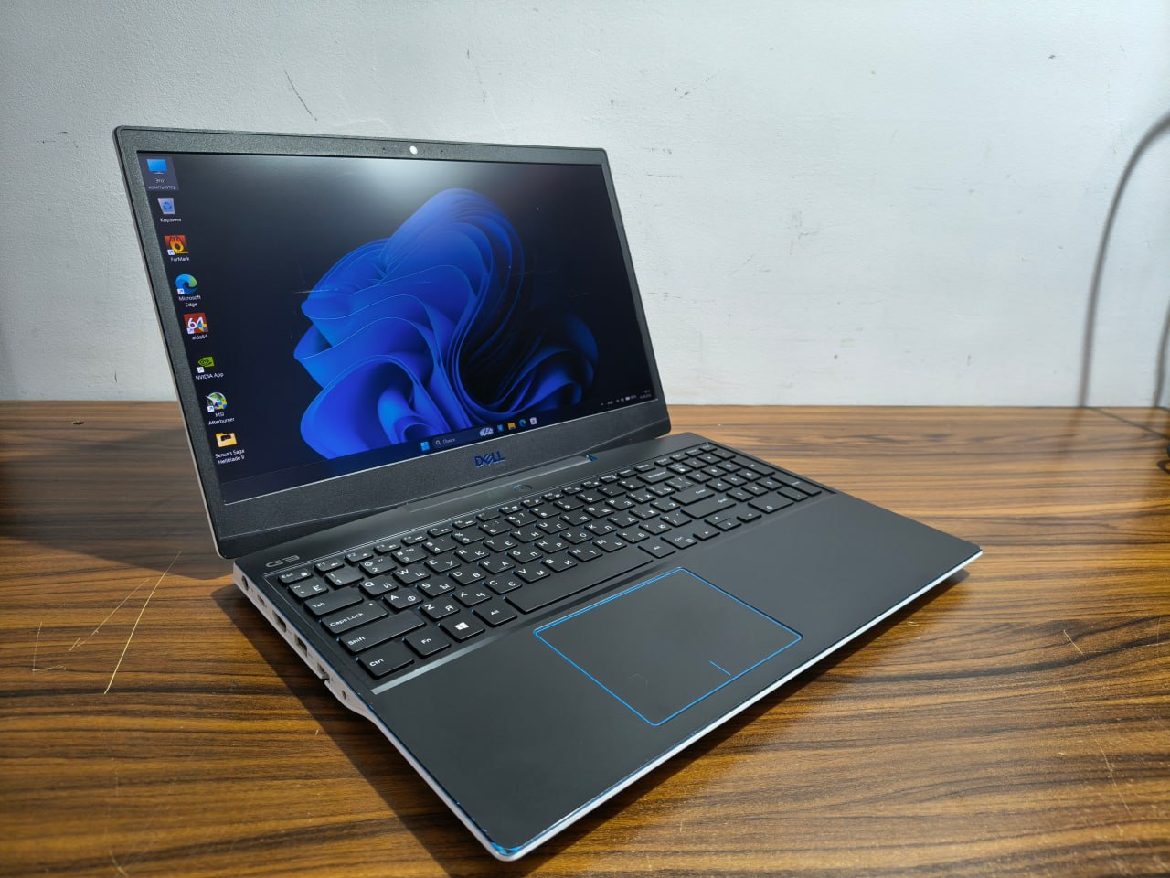 Игровой ноутбук Dell G3 P89F