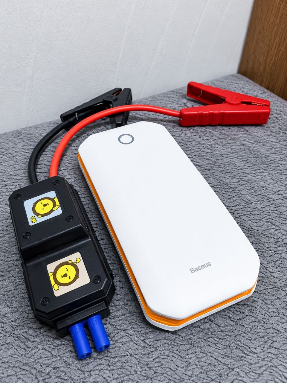 Пусковое устройство Baseus Car Jump Starter 8000mAh