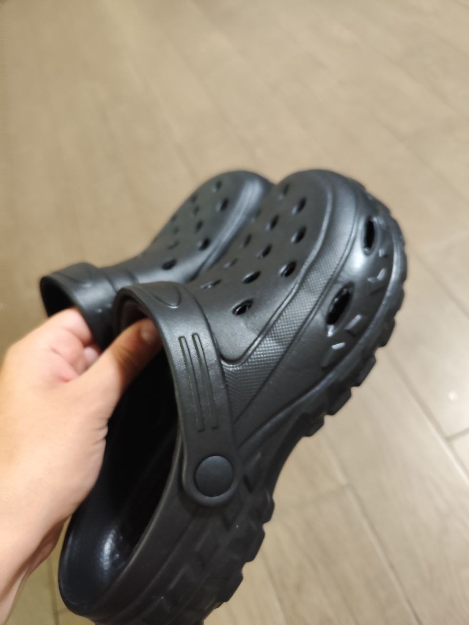 Тапки типа Crocs, размер 37-37.5