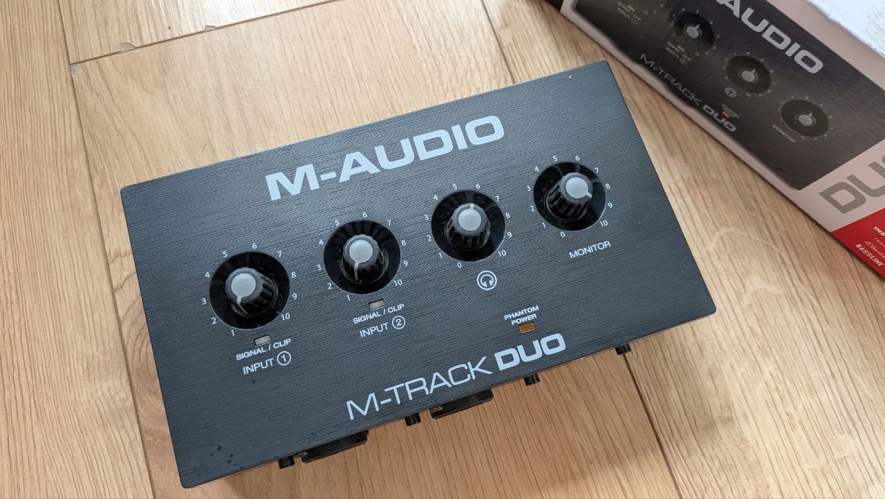 M-Audio M-Track Duo (полный комплект)