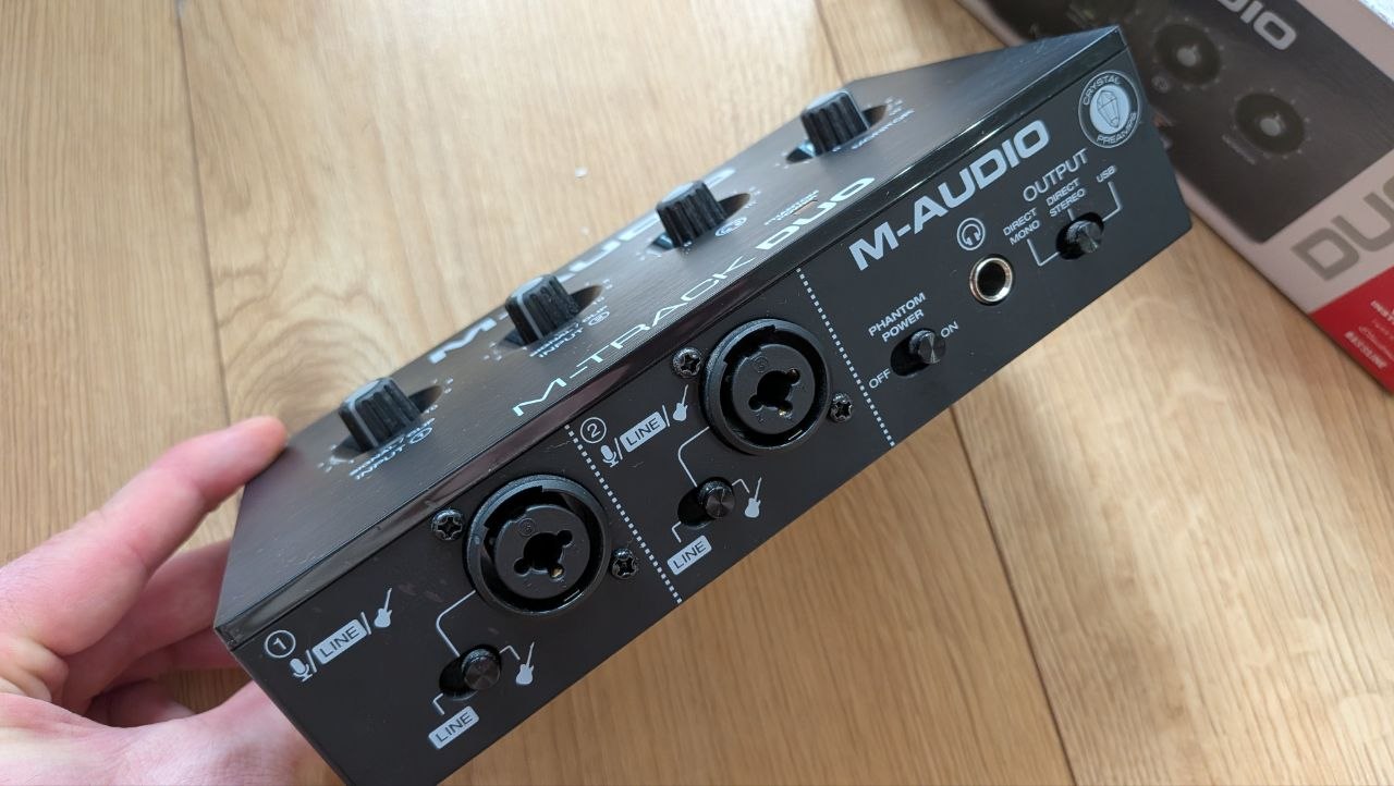 M-Audio M-Track Duo (полный комплект)