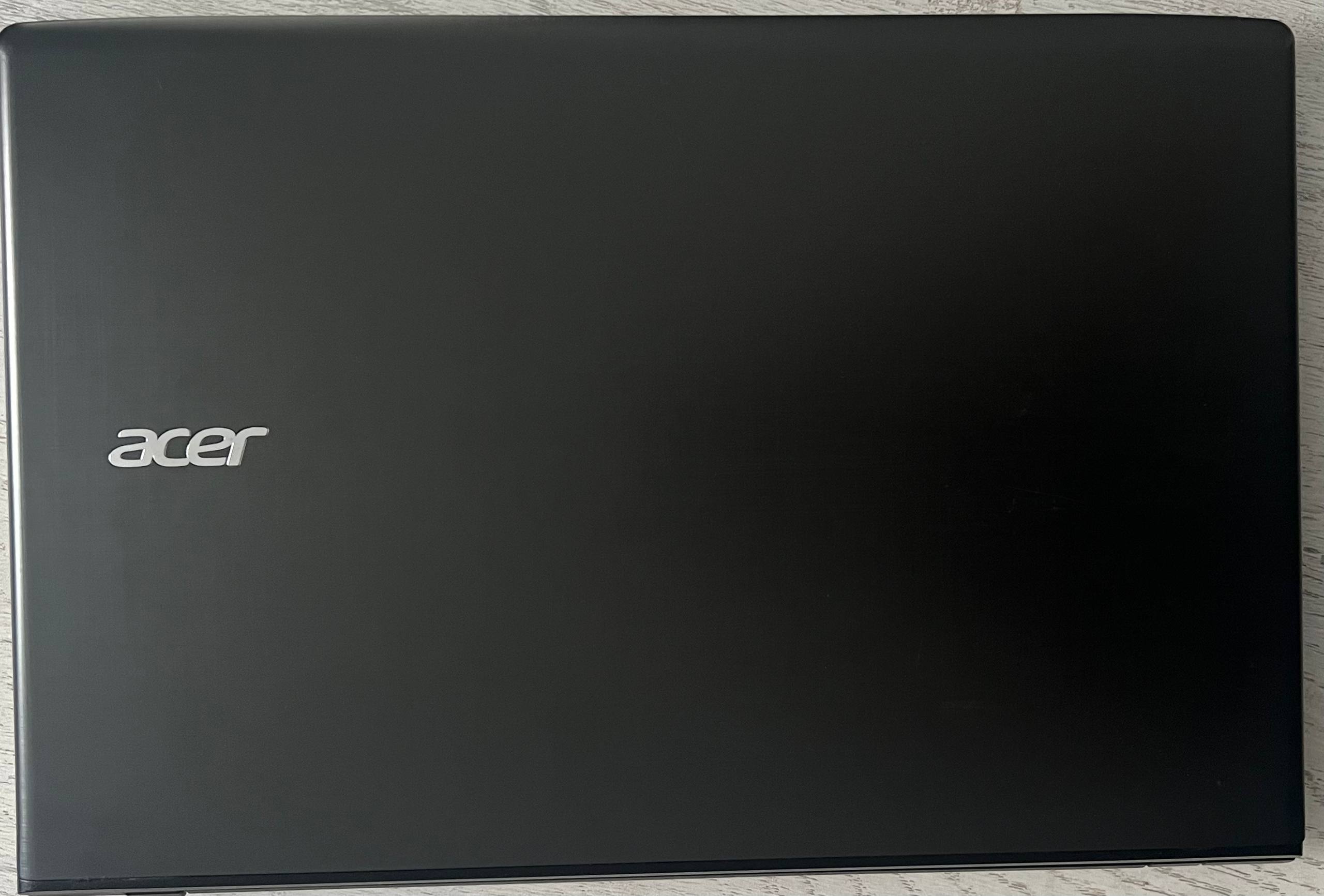 Ноутбук ASUS Aspire E 15