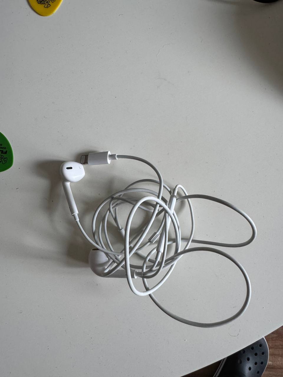 Наушники Apple Lightning