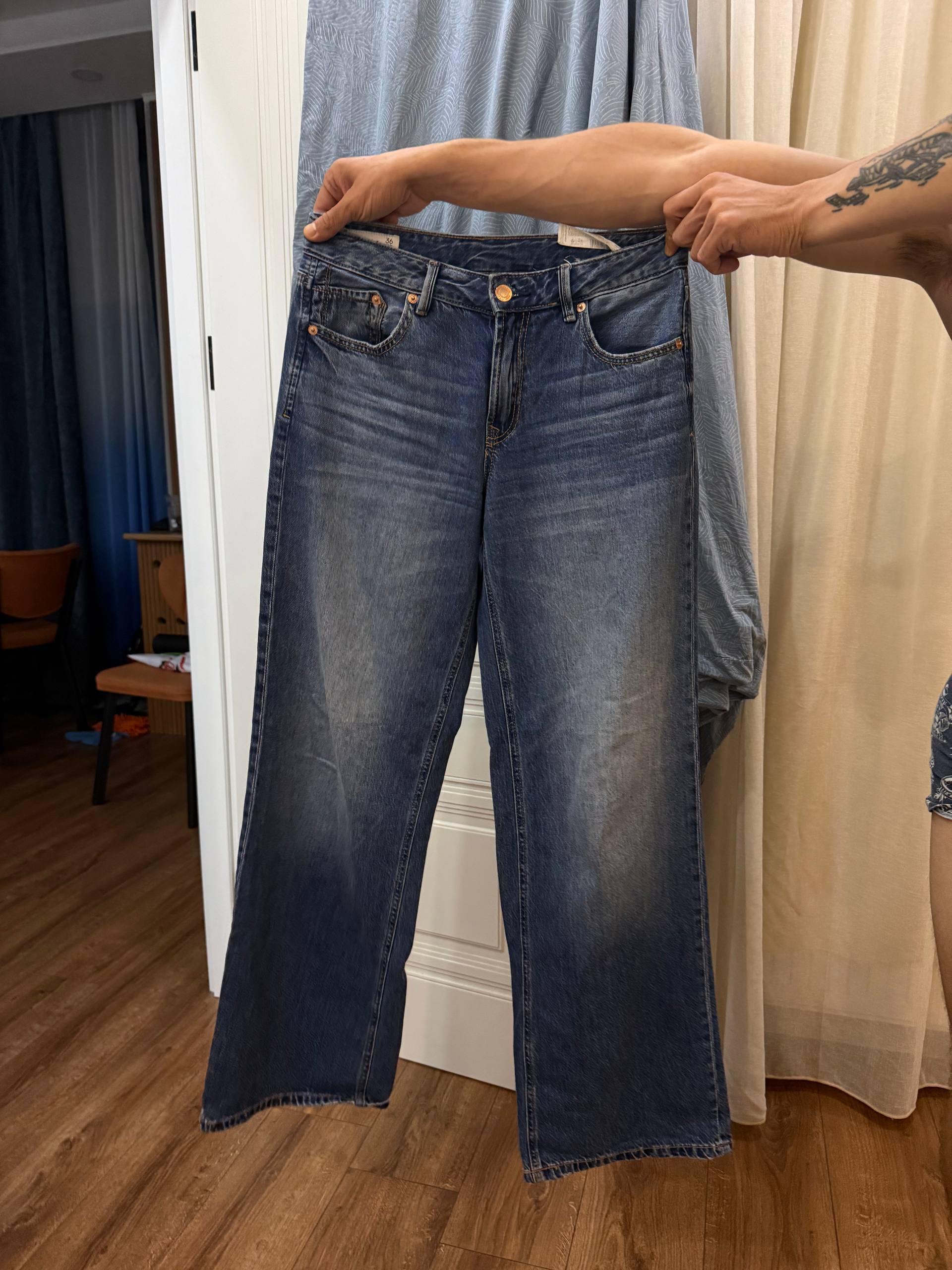 Джинсы женские Stradivarius 36 размер