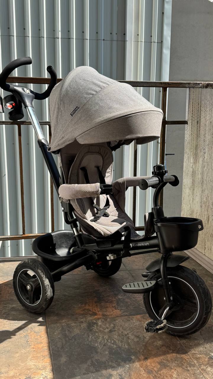 Детский велосипед Kinderkraft с капюшоном