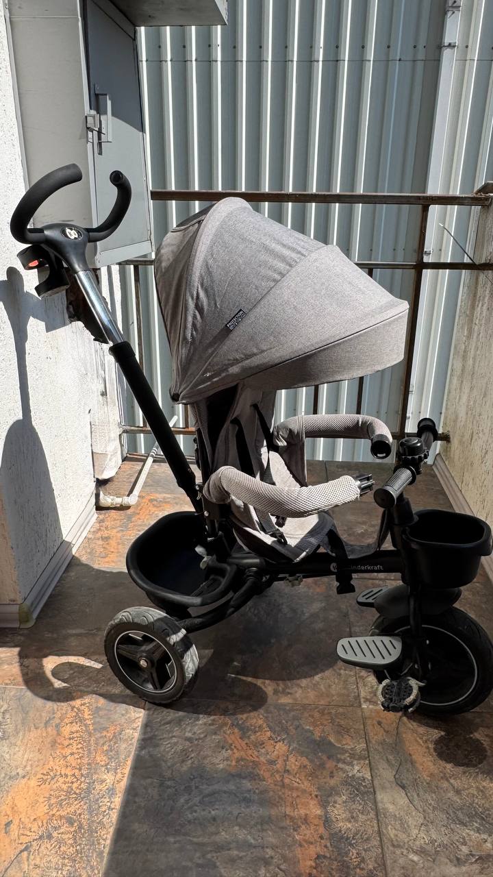 Детский велосипед Kinderkraft с капюшоном