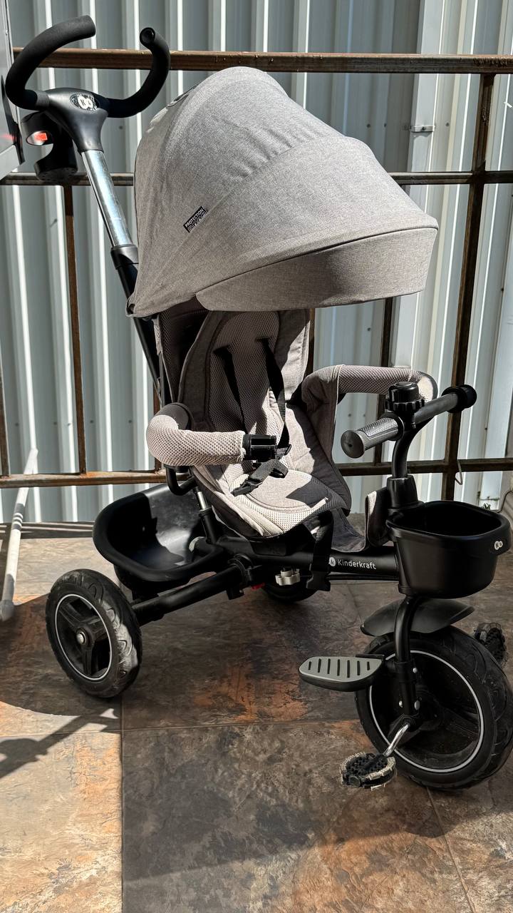Детский велосипед Kinderkraft с капюшоном