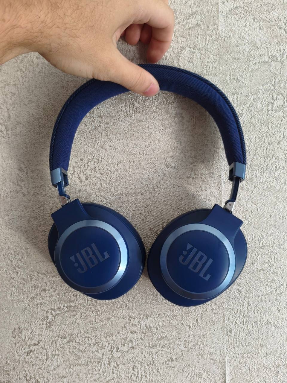 Наушники JBL LIVE770