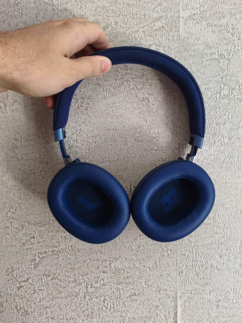 Наушники JBL LIVE770