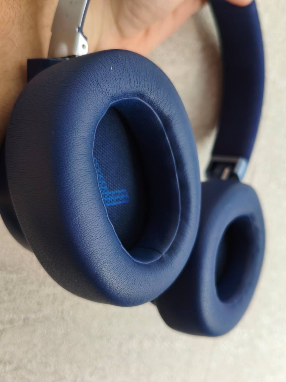 Наушники JBL LIVE770