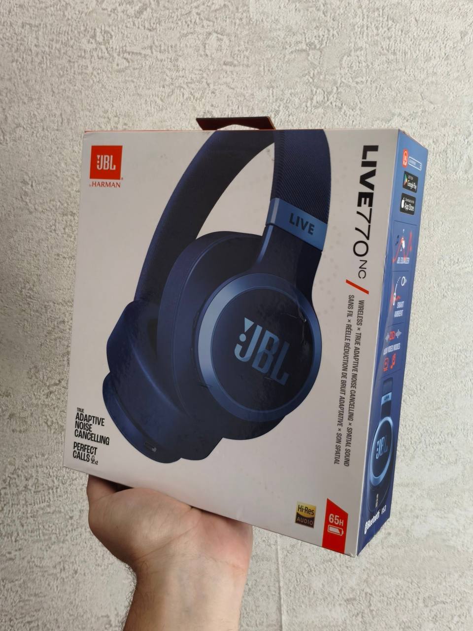 Наушники JBL LIVE770