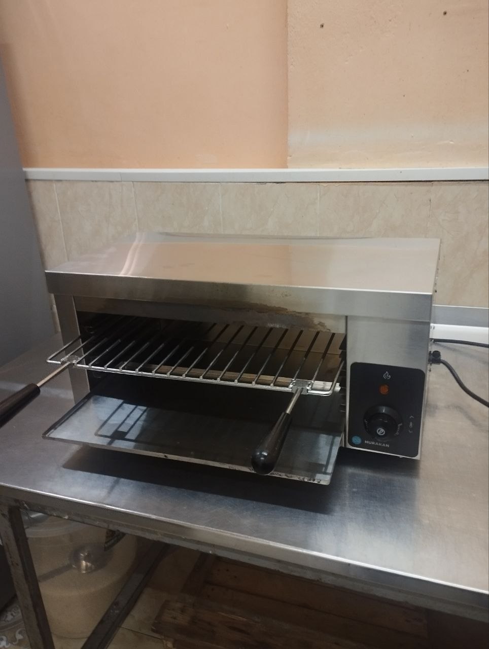 Гриль саламандра Hurakan HKN-SLE570