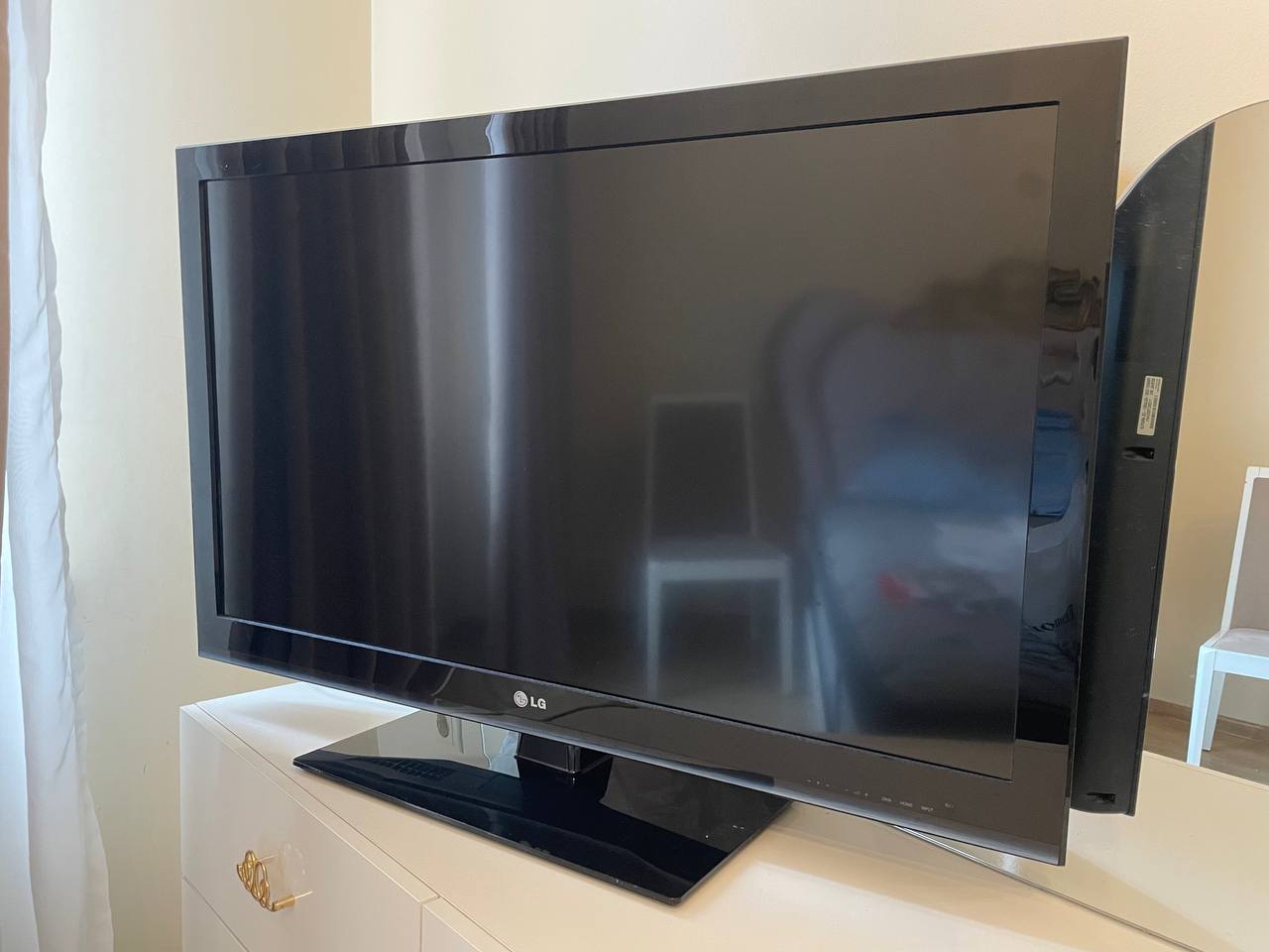 Телевизор LG 42 дюйма (42LK451-ZG)