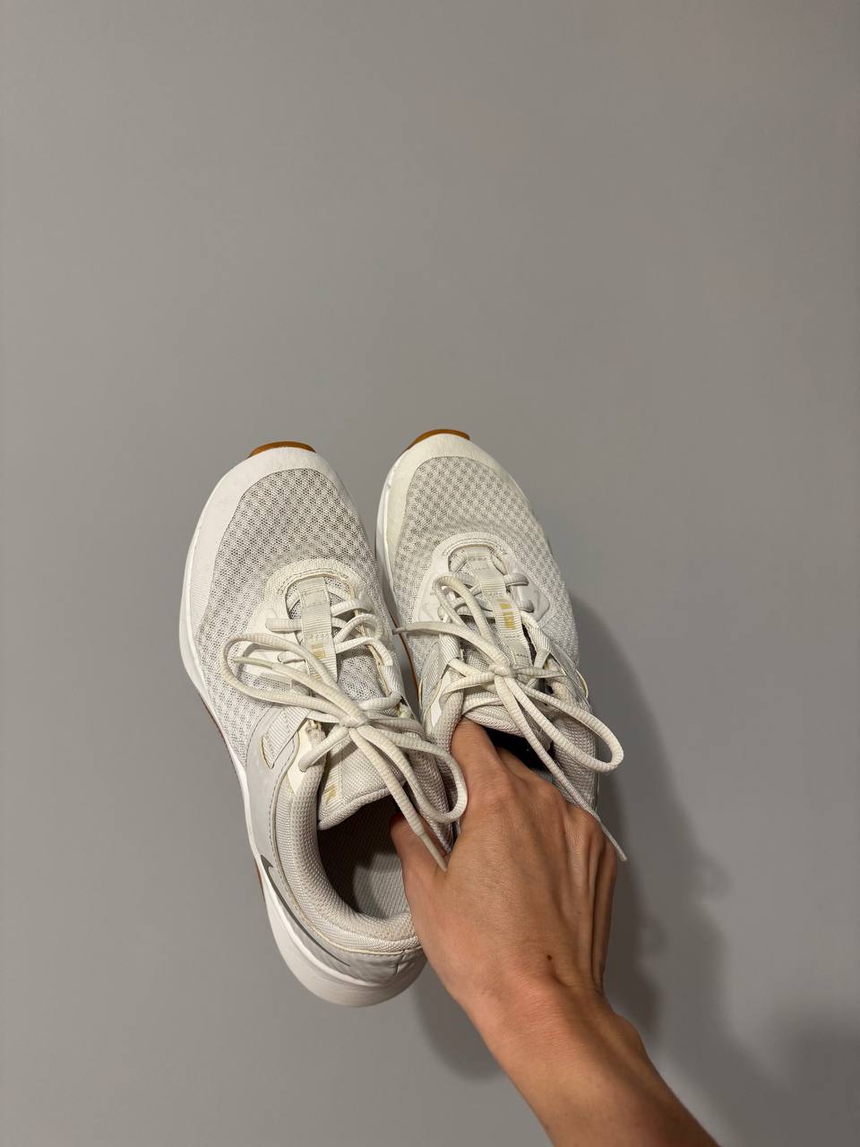 Кроссовки Nike женские, размер 38,5