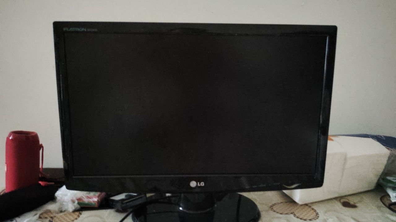 Монитор VGA 22 дюйма с переходником HDMI