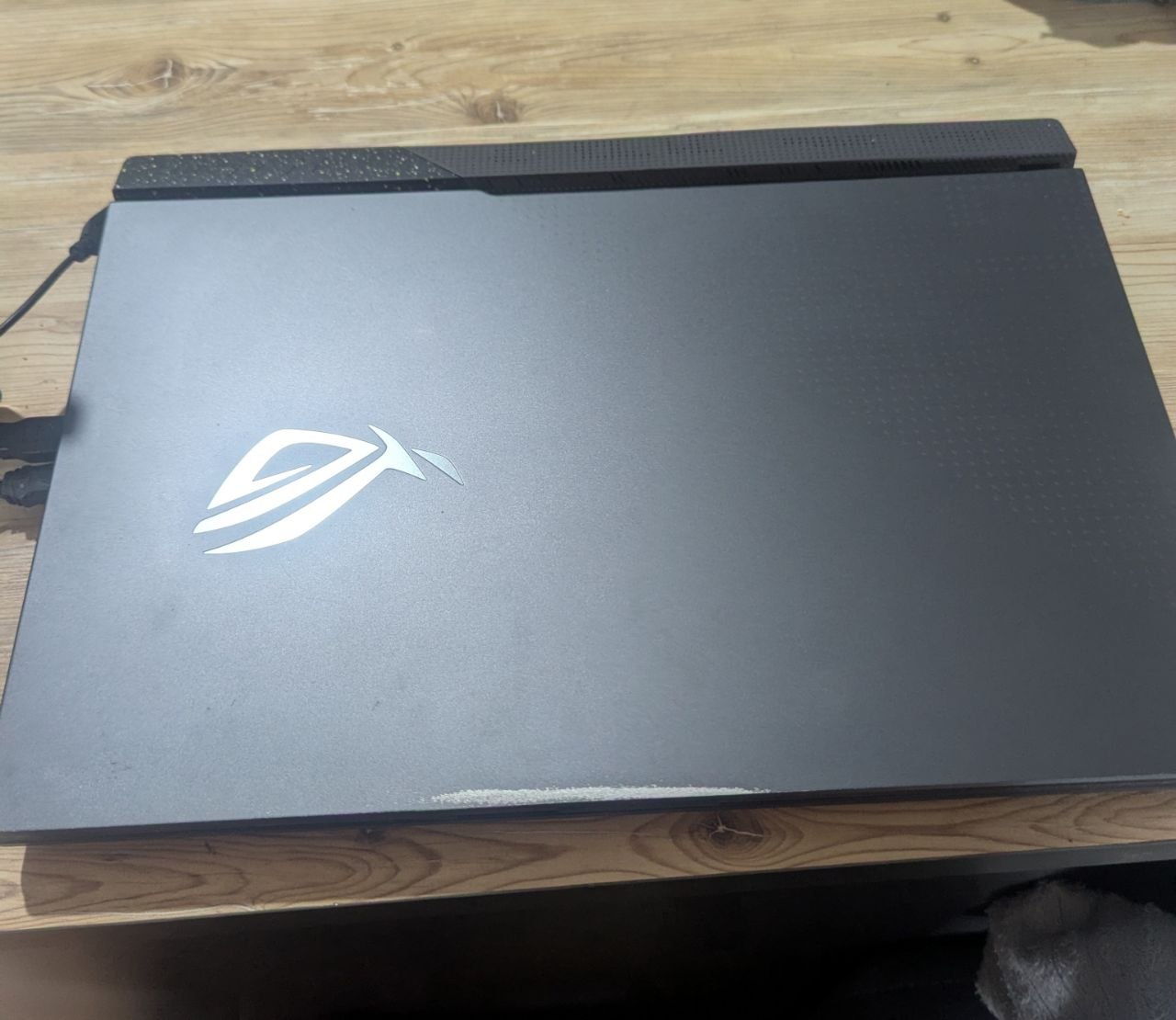 ASUS ROG Strix G17 (G713) под восстановление / на запчасти