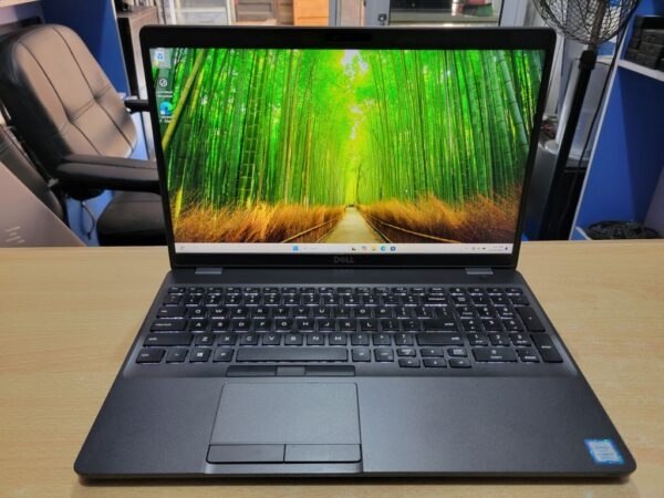 Ноутбук Dell 3540, Core i5 8th, 16GB RAM, 256GB SSD