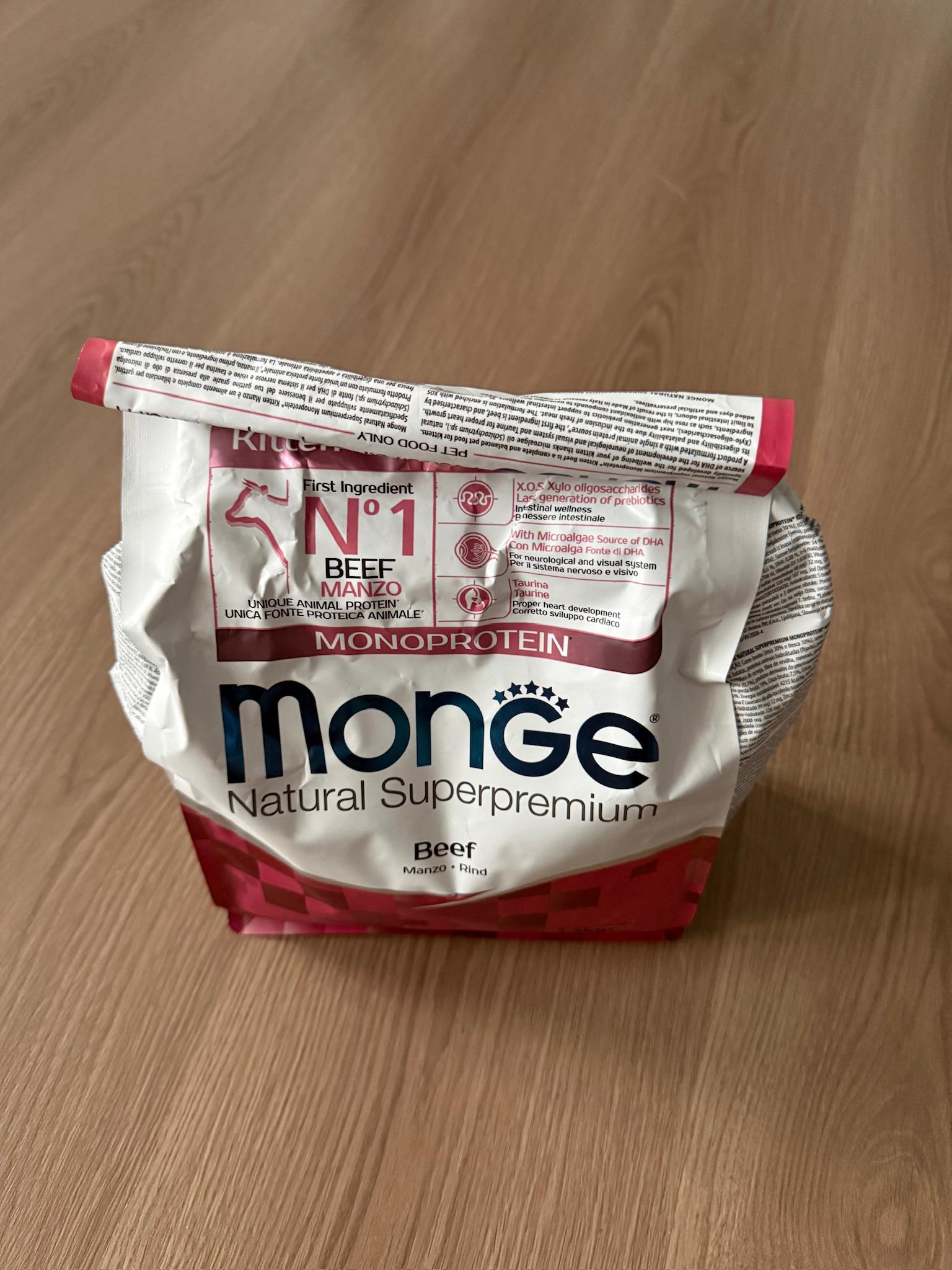 Корм для котят Monge Kitten Beef, 1 кг