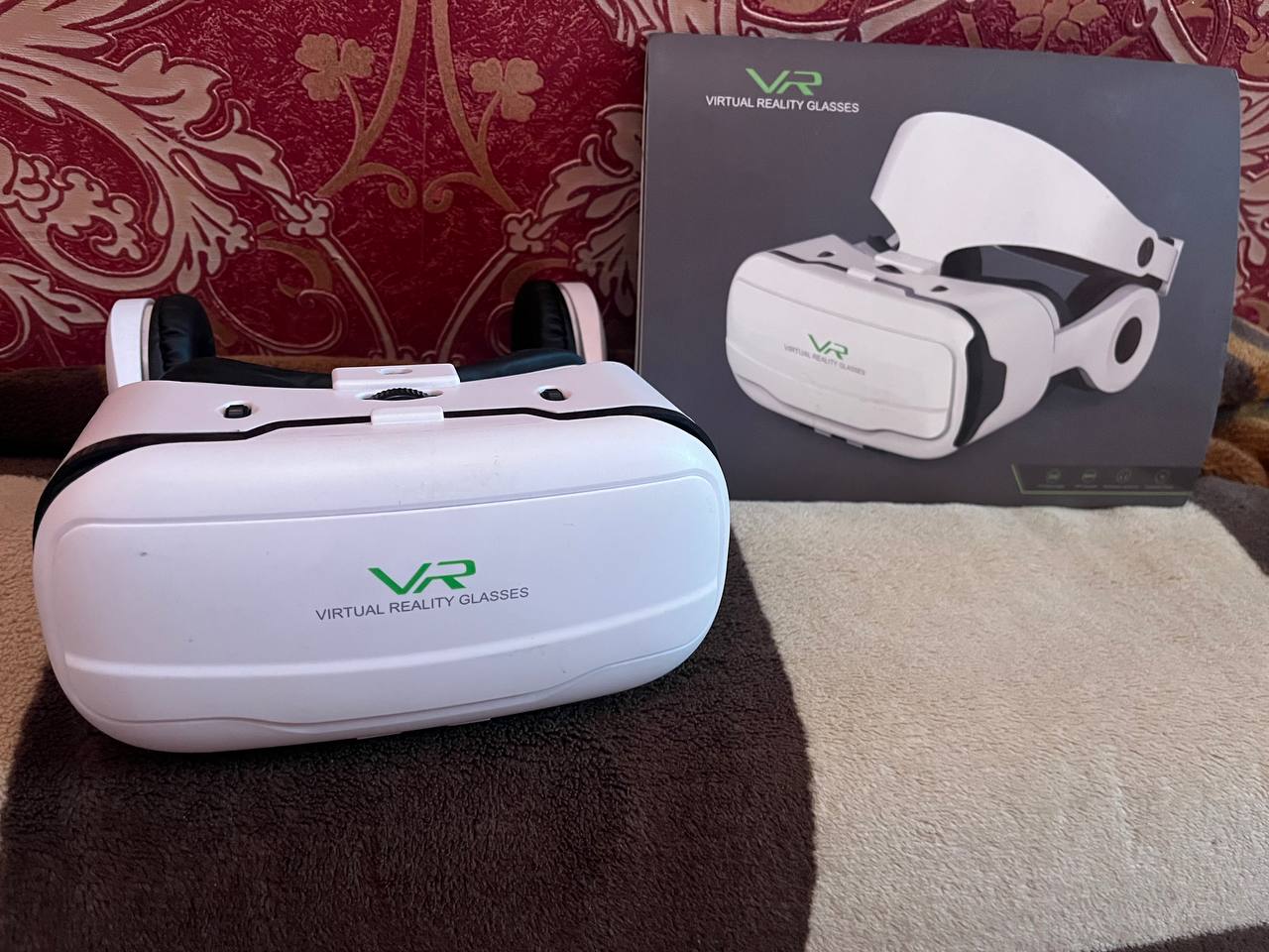 VR-очки для смартфона Virtual Reality Glasses, новые