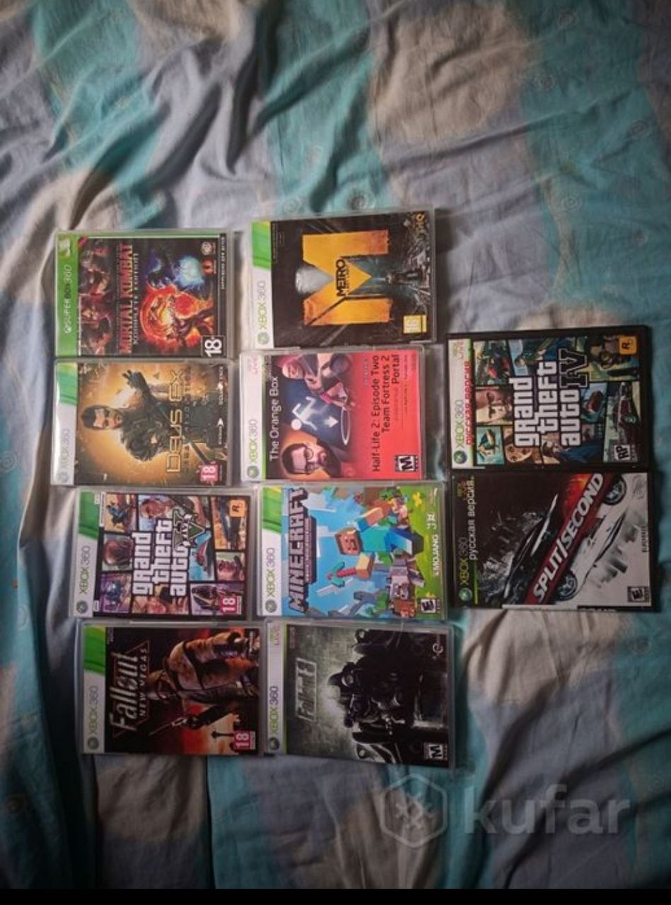 Xbox 360 с геймпадом и играми