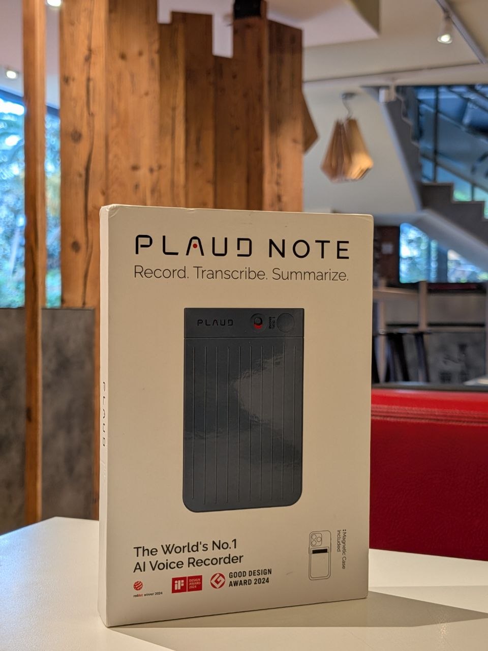 PLAUD NOTE AI Voice Recorder (ИИ-диктофон)