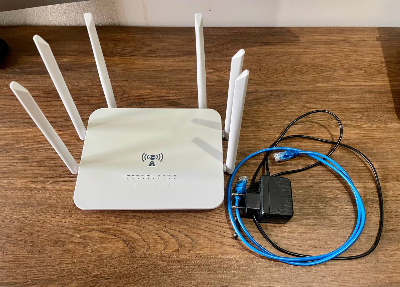 Двухдиапазонный Wi-Fi роутер с поддержкой SIM-карт