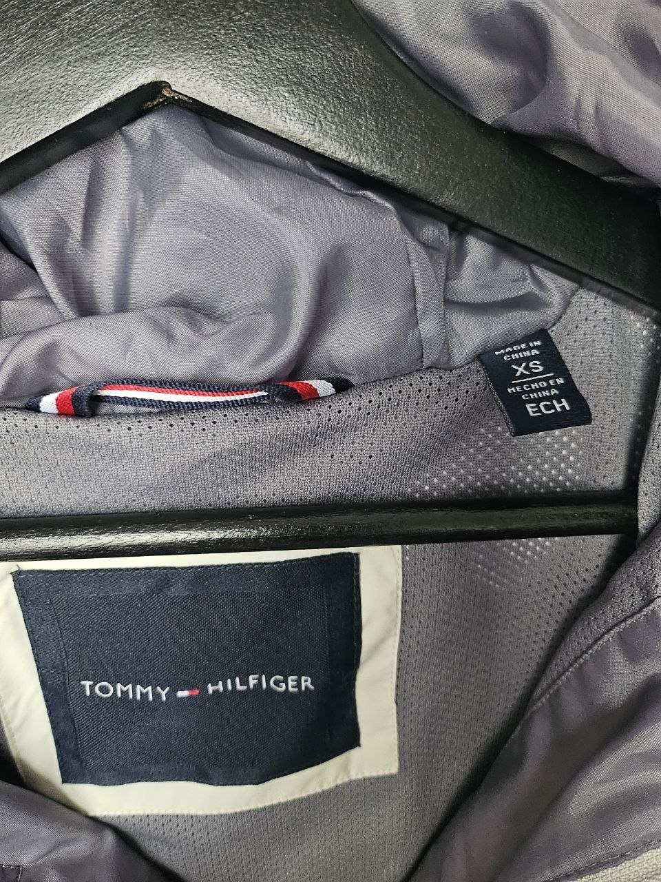 Ветровка Tommy Hilfiger размер XS