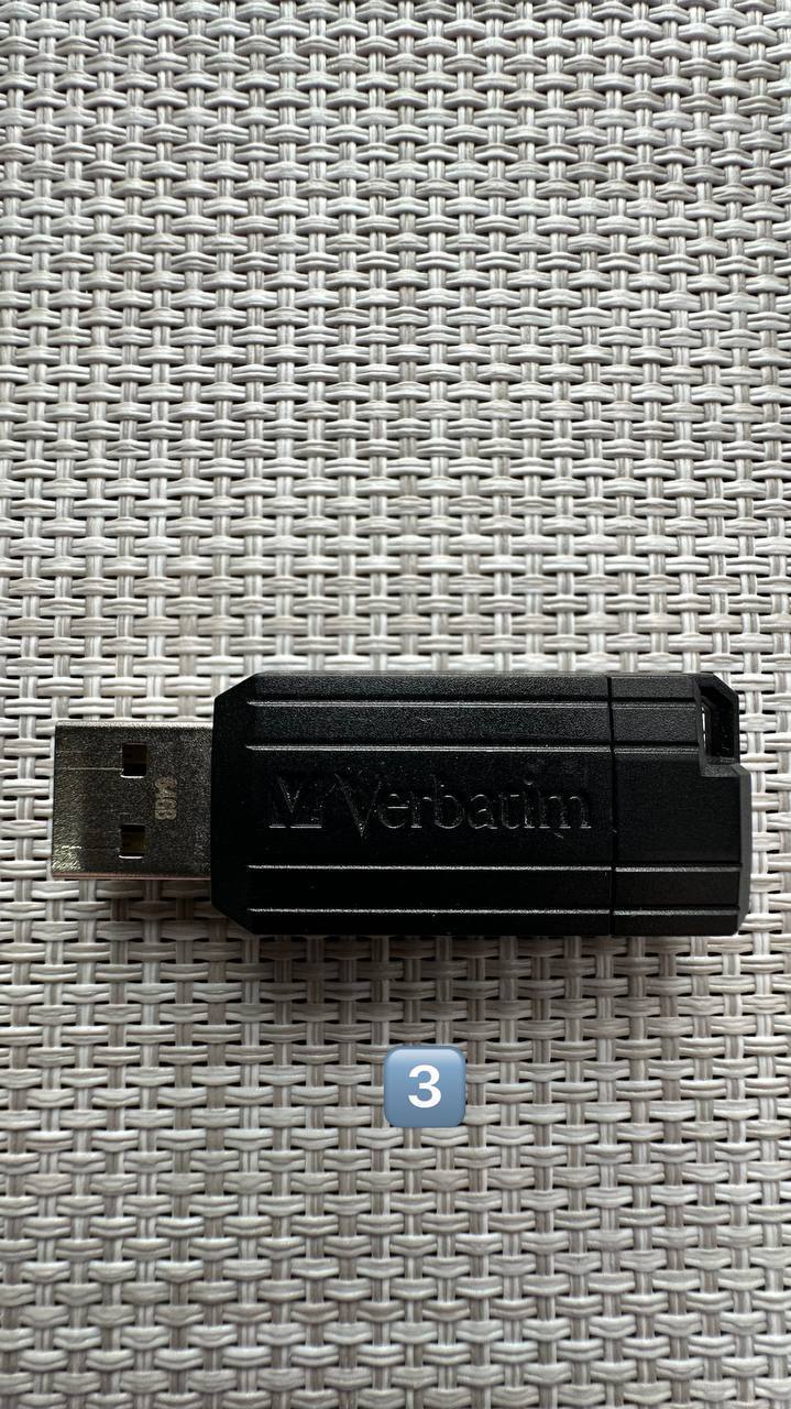 Флешка Verbatim 64 GB USB 2.0