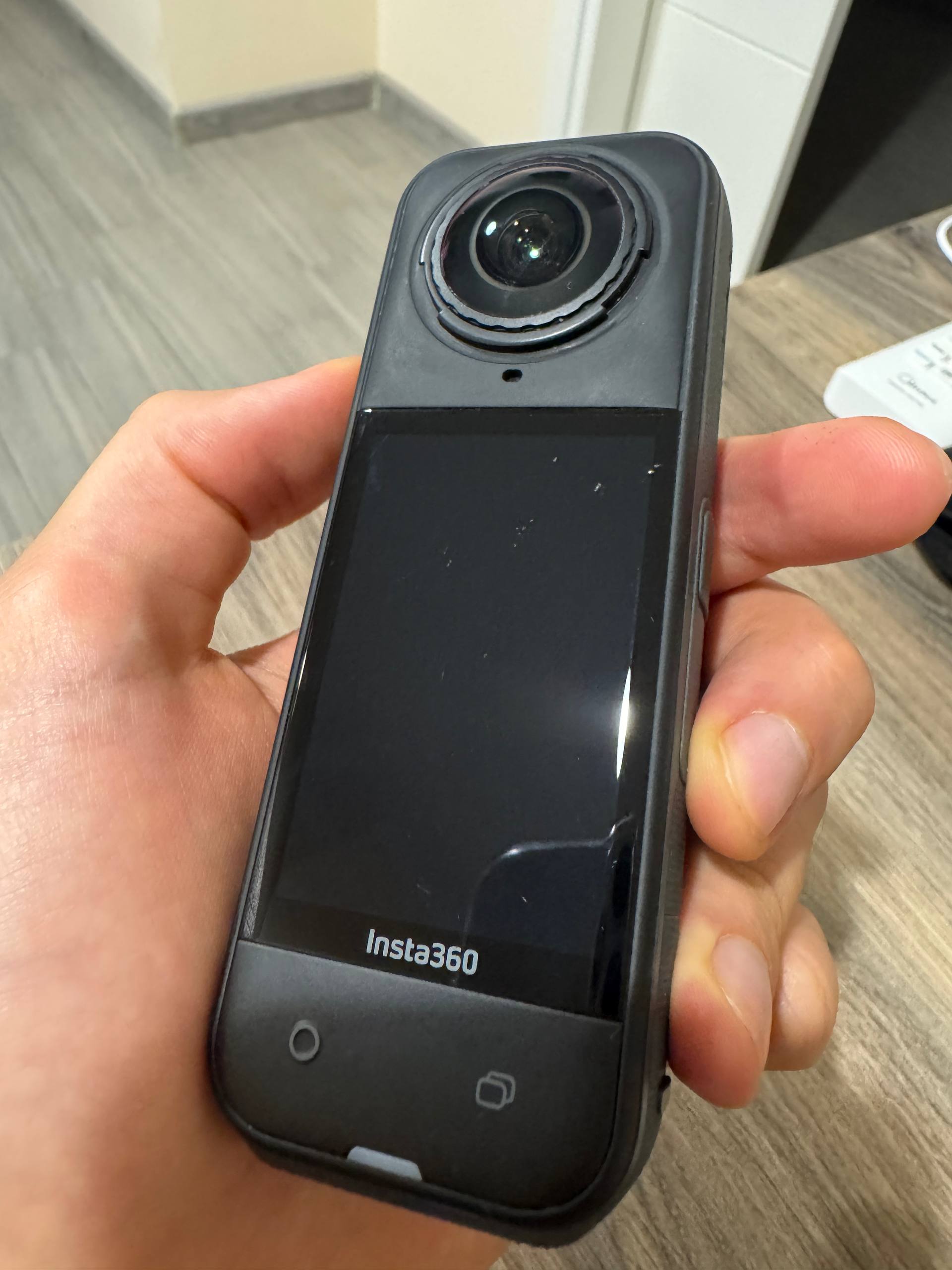 Камера Insta360 X5