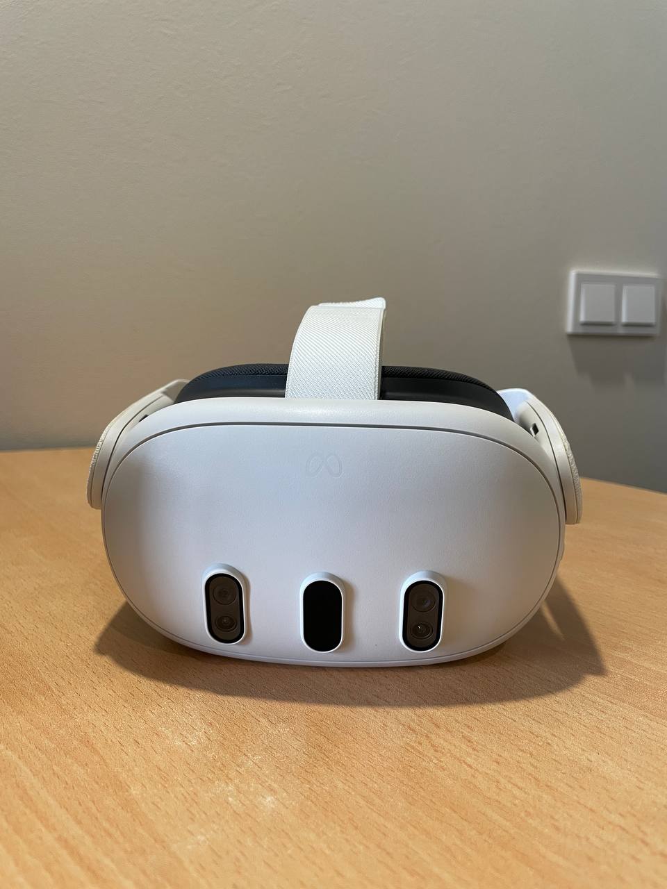 VR шлем Meta Quest 3, полный комплект с аксессуарами