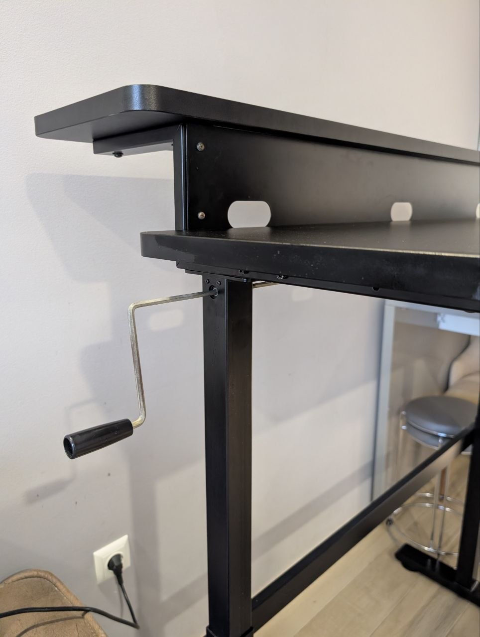 Стол с механической регулировкой высоты StandSteady 120x70 см