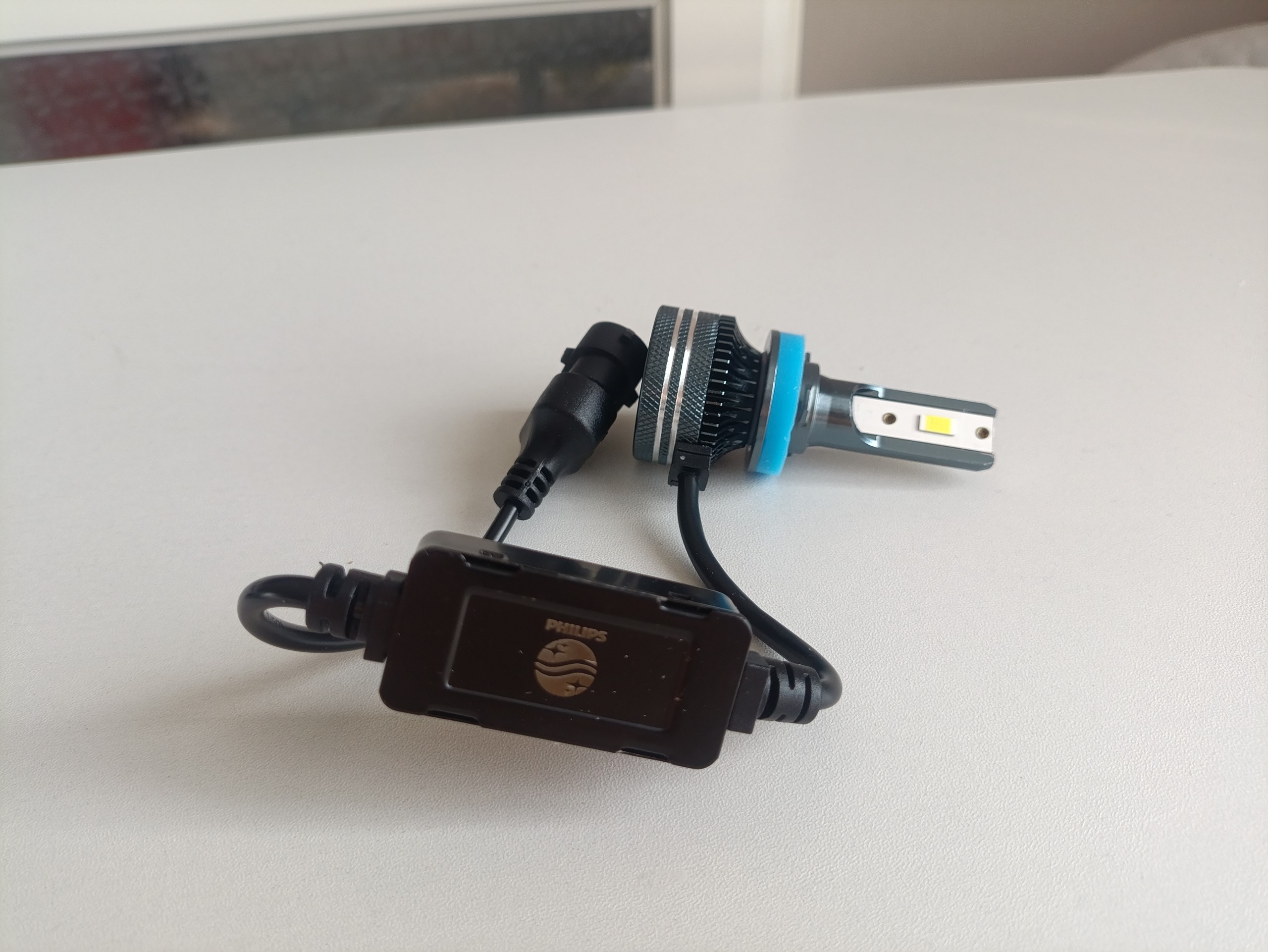 Светодиодные автомобильные лампы Philips Ultinon Rally 3551 H8/H9/H11