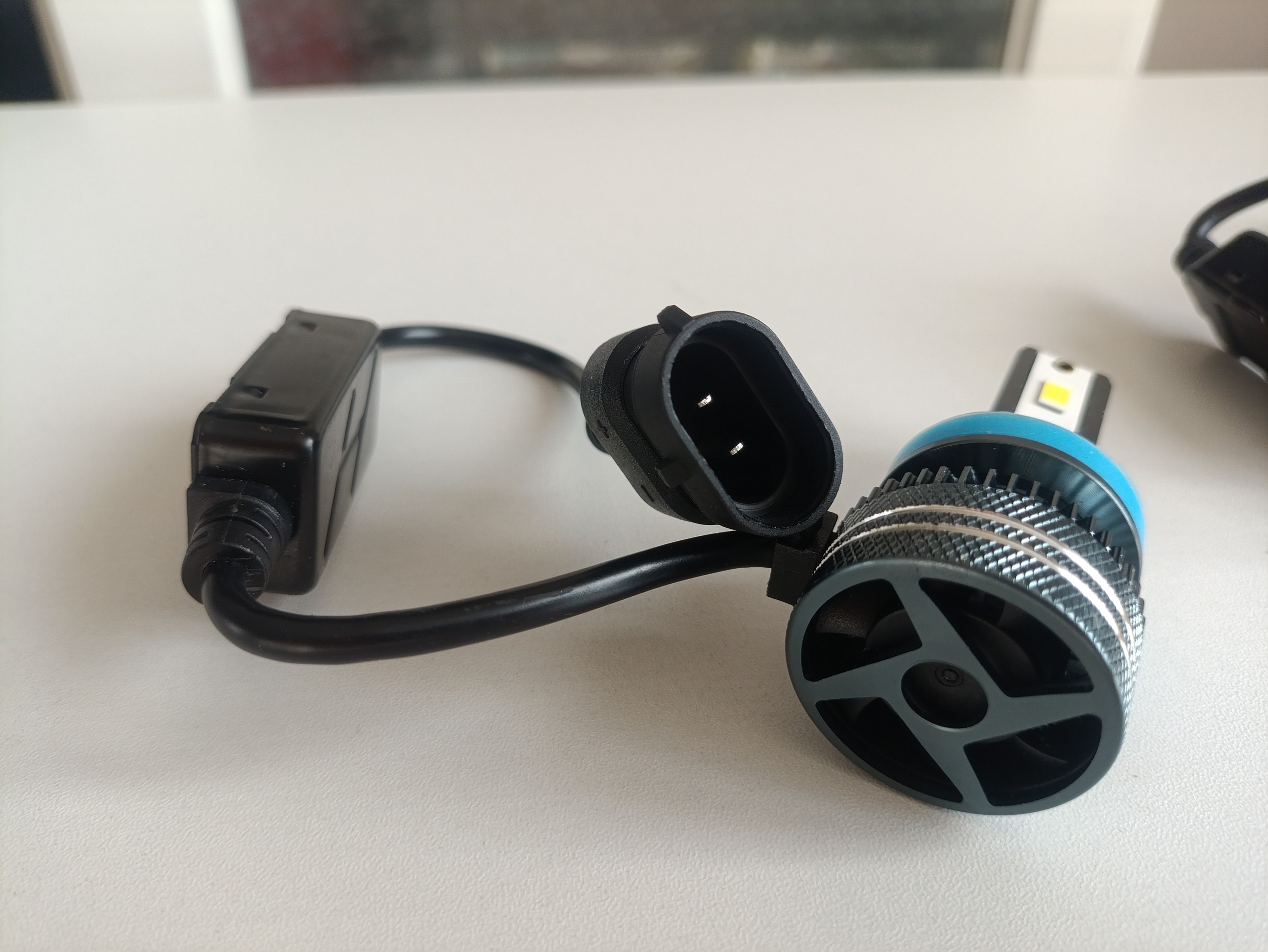 Светодиодные автомобильные лампы Philips Ultinon Rally 3551 H8/H9/H11