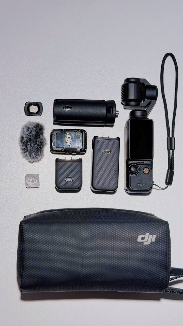 DJI Osmo Pocket 3 Creator Combo + флешка SanDisk Extreme PRO 128GB