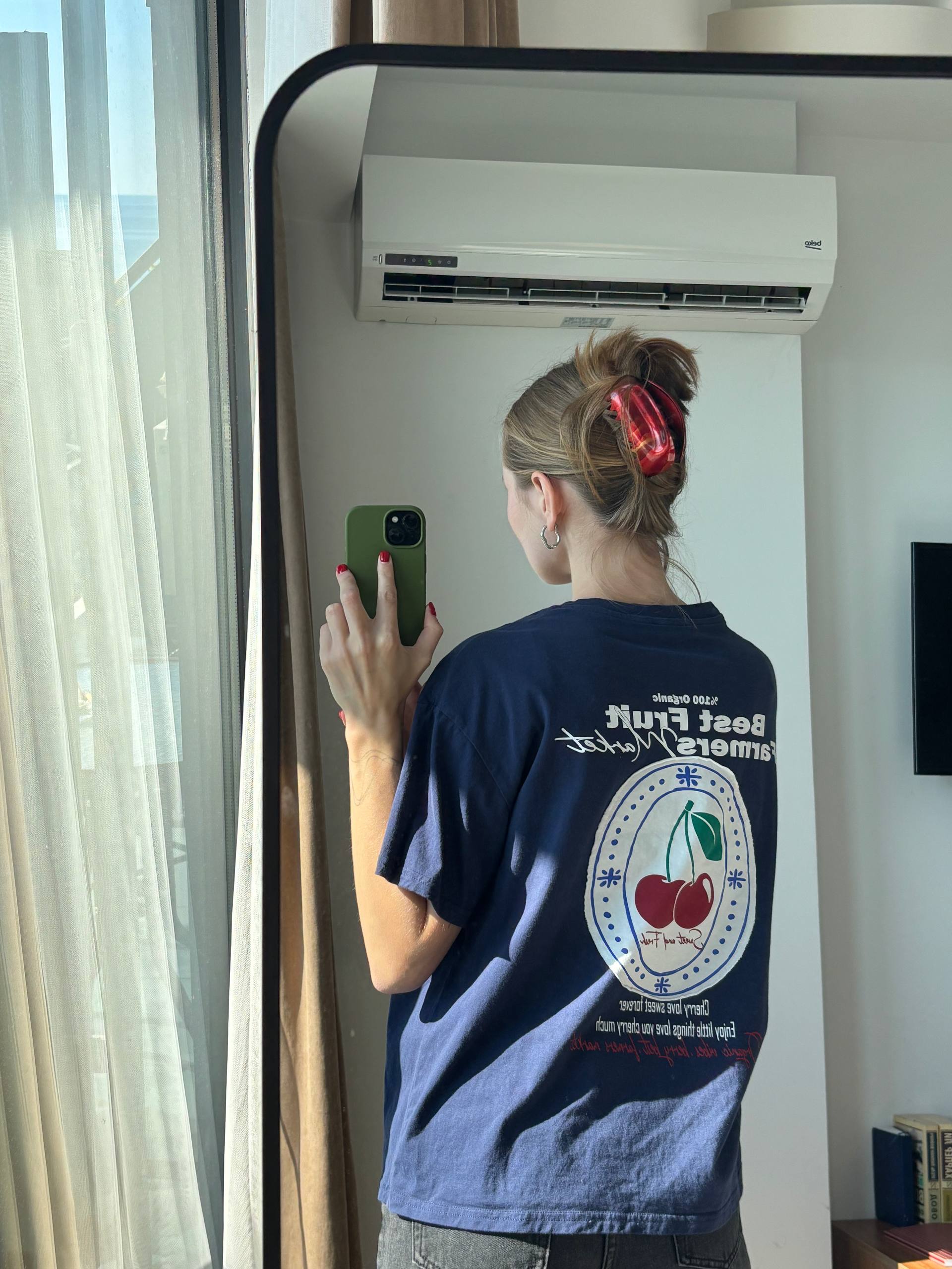 Синяя футболка oversize