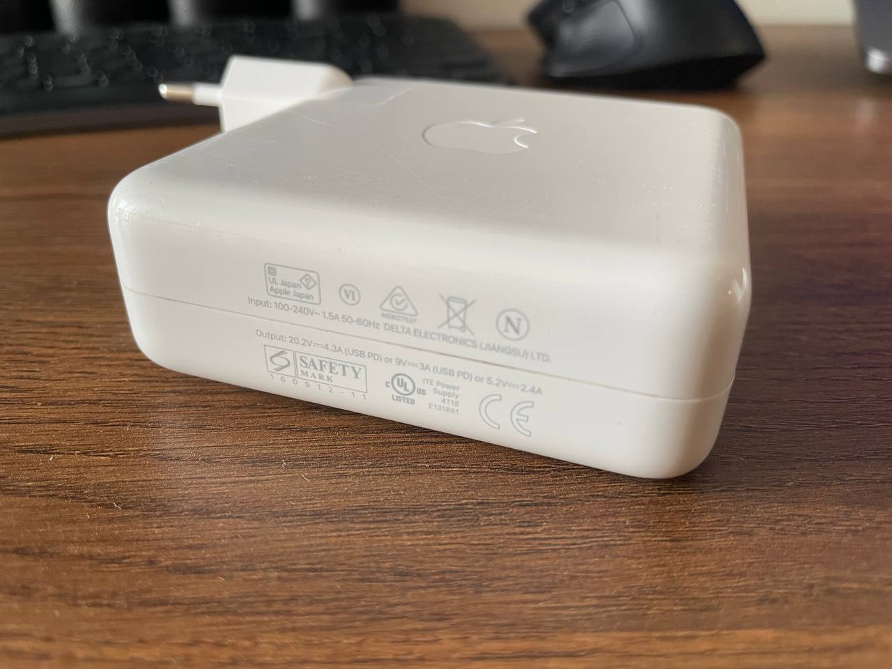 Оригинальный зарядный блок Apple 87W + кабель USB-C 2м